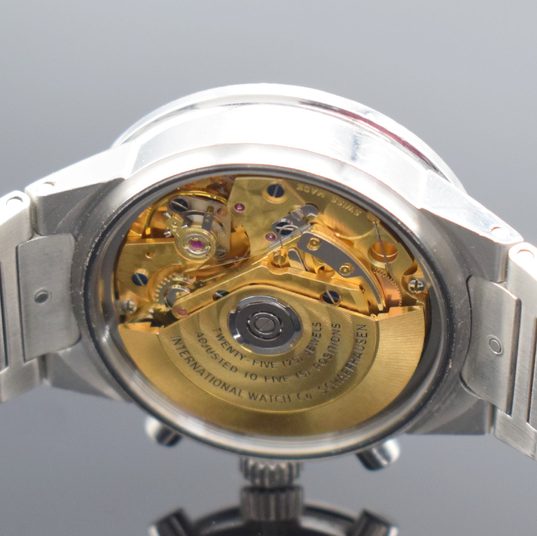 Detail f: IWC GST Armbandchronograph Referenz 3707, Schweiz um 1999, Automatik, verschr. Edelstahlgeh. inkl. orig. Gliederband m. Faltschl., silb. Zifferbl. m. ...