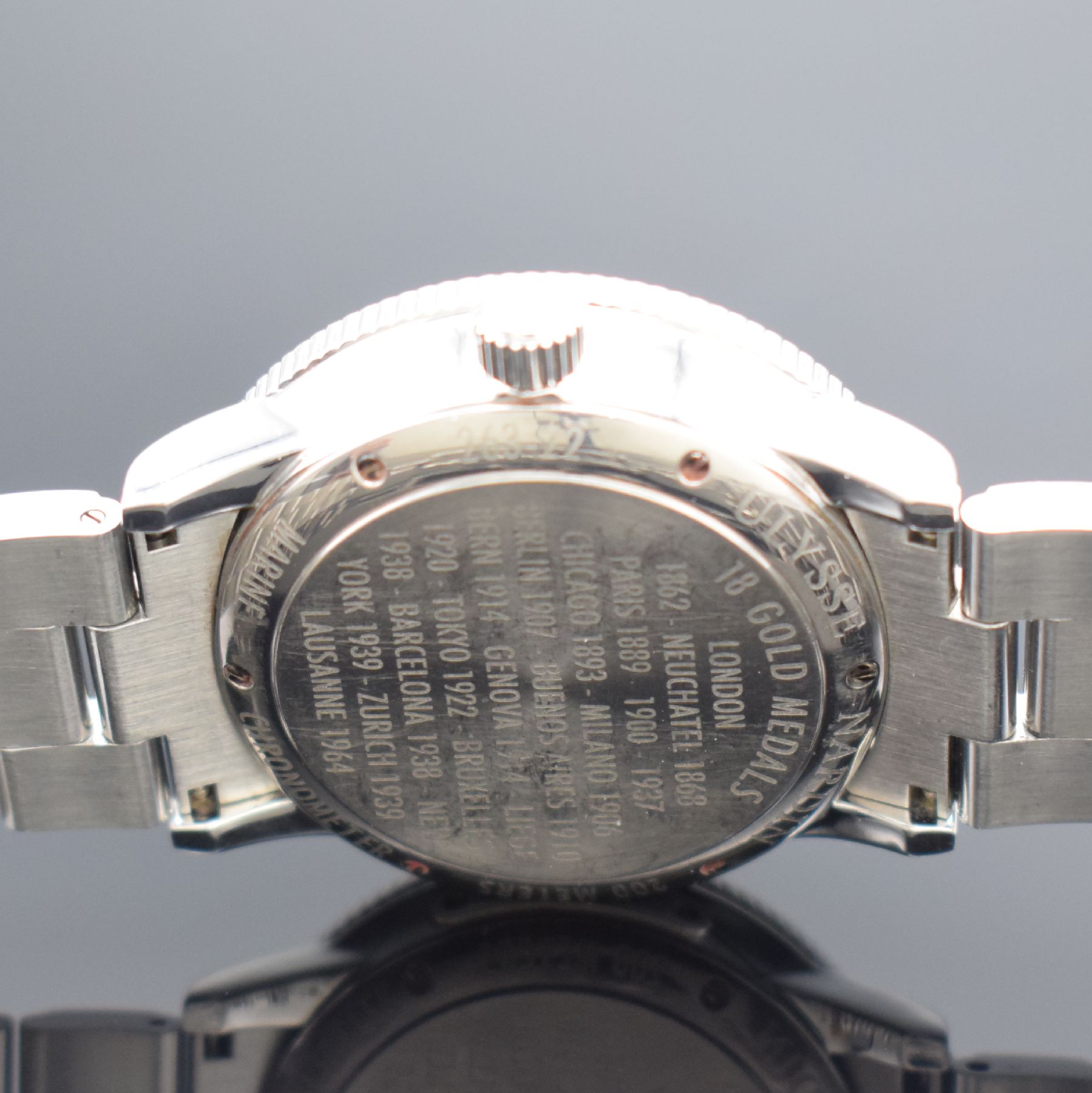 Detail d: ULYSSE NARDIN Herrenarmbanduhr Marine Chronometer 1846 Referenz 263-22, Automatik, Schweiz um 2000, Chronometer in Edelstahl inkl. Gliederband m. ...