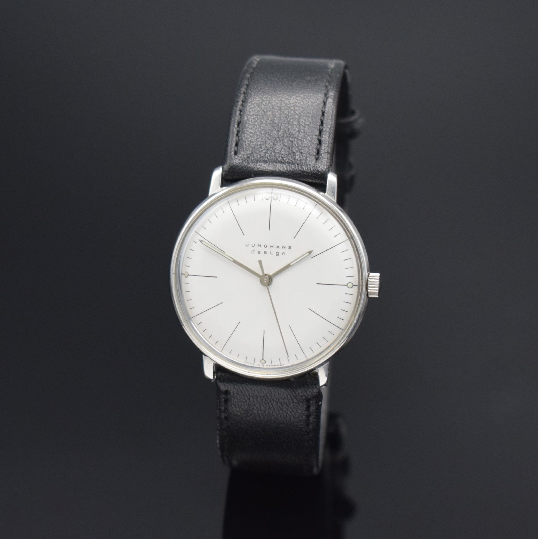 JUNGHANS Armbanduhr Max Bill Design in Stahl, Deutschland um 2010, Handaufzug, Ref. 27.3700 802, Boden aufgedr., orig. Junghans Lederband m. neutr. ...