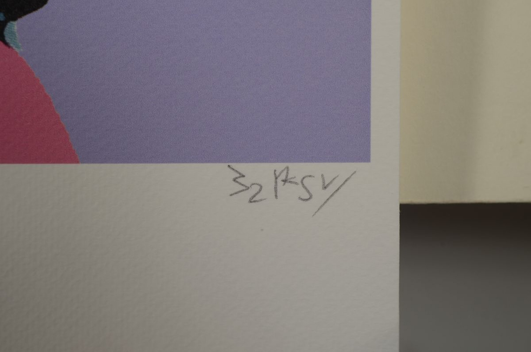 Detail a: Banksy, geb. 1974 Bristol, "Kate Moss", sign., num. 27/60, Trockenstempel, ca. 50x36 cm