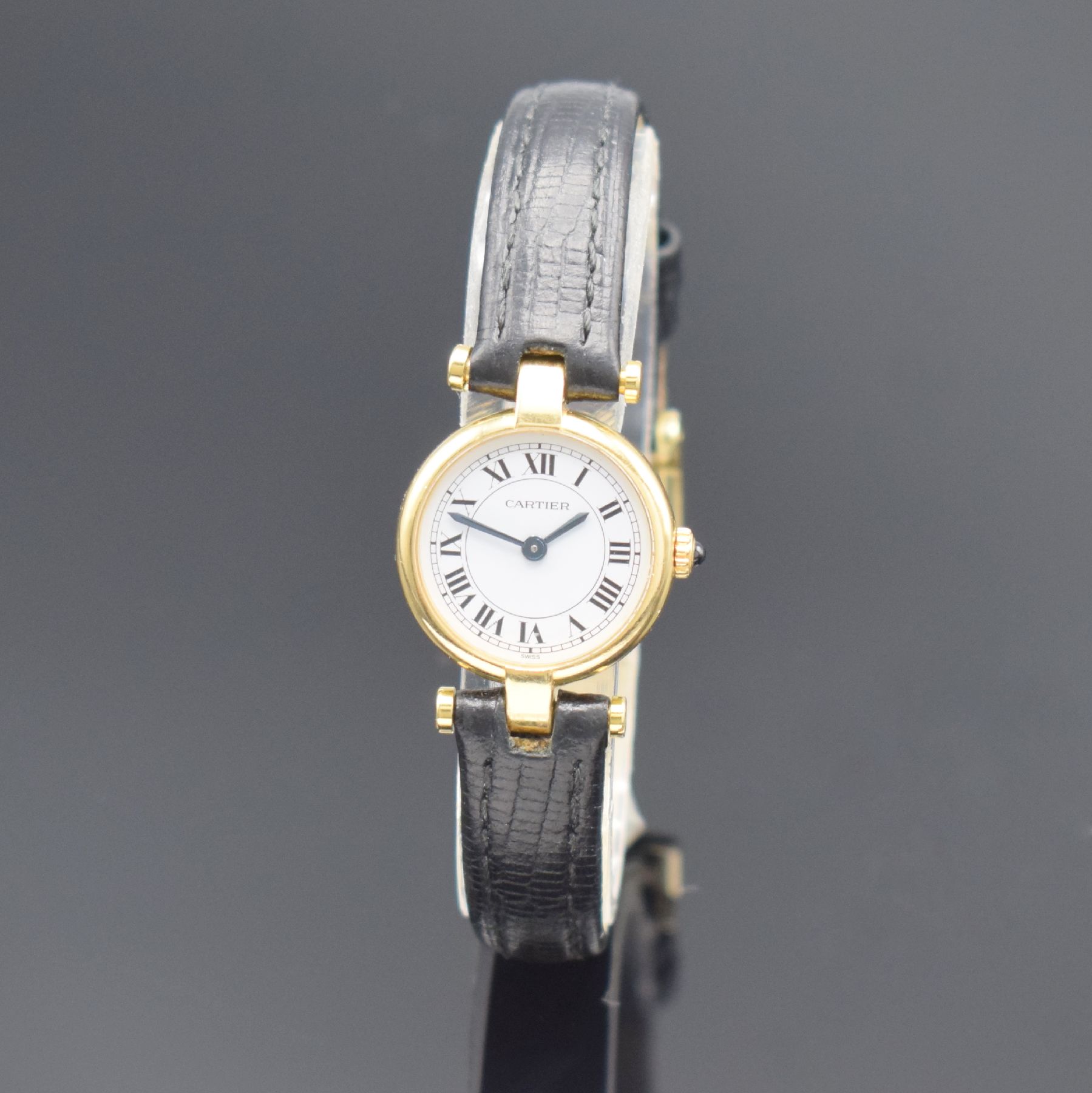 CARTIER Vendome Damenarmbanduhr in GG 750/000, Schweiz um 1990, 2-teil. Geh., Boden 2- fach verschr., Bandanstöße l. verb., weißes Zifferbl. m. ...