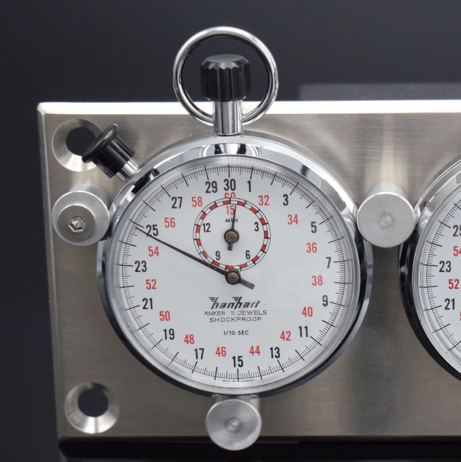Detail b: HANHART dash board 2 Stoppuhren auf Stahl- platte montiert, Deutschland um 1970, beide 30/60 Sek.-& 15 Min.-Stoppzähler, 1x m. Additionszähler, ...