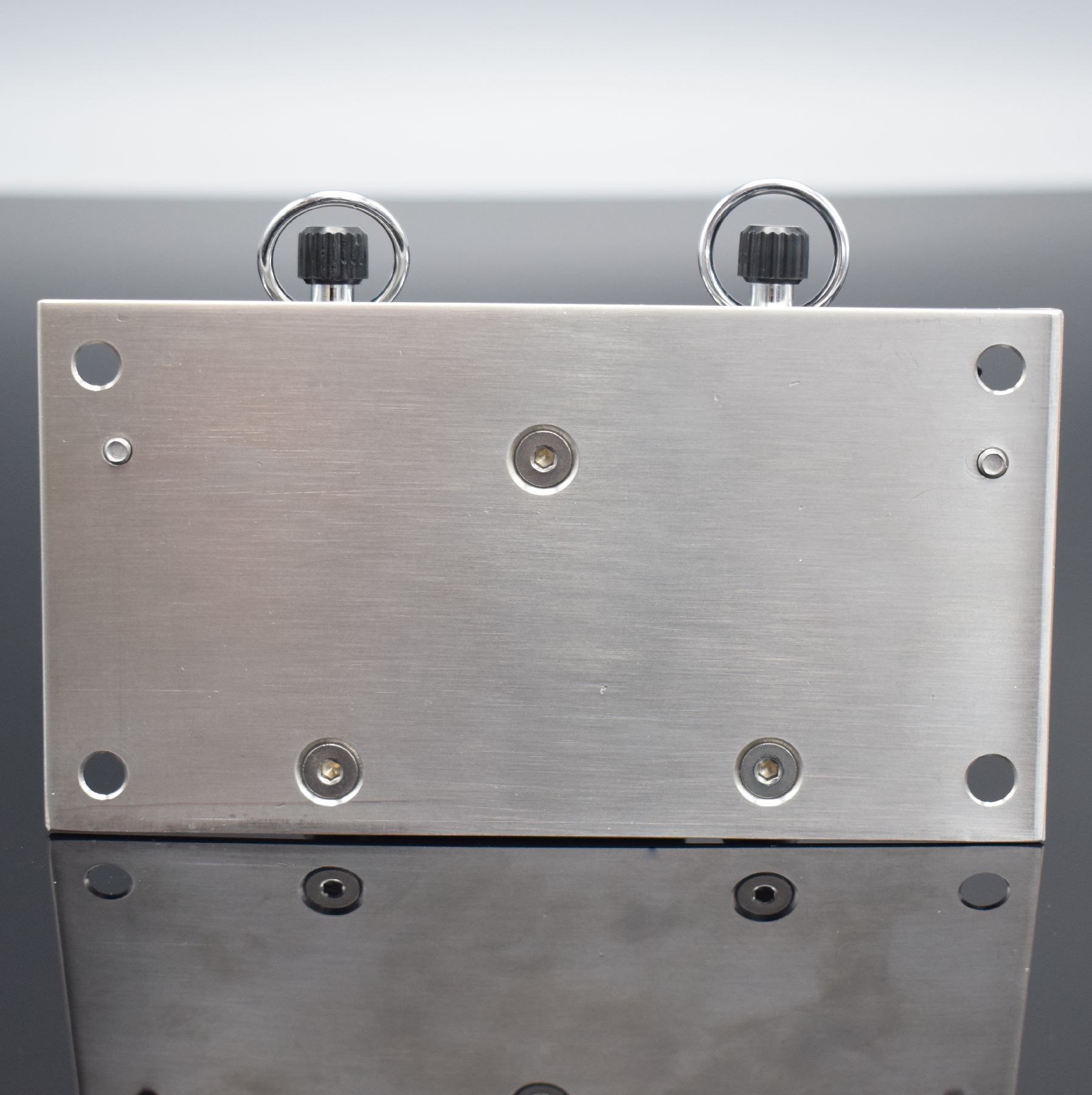 Detail c: HANHART dash board 2 Stoppuhren auf Stahl- platte montiert, Deutschland um 1970, beide 30/60 Sek.-& 15 Min.-Stoppzähler, 1x m. Additionszähler, ...