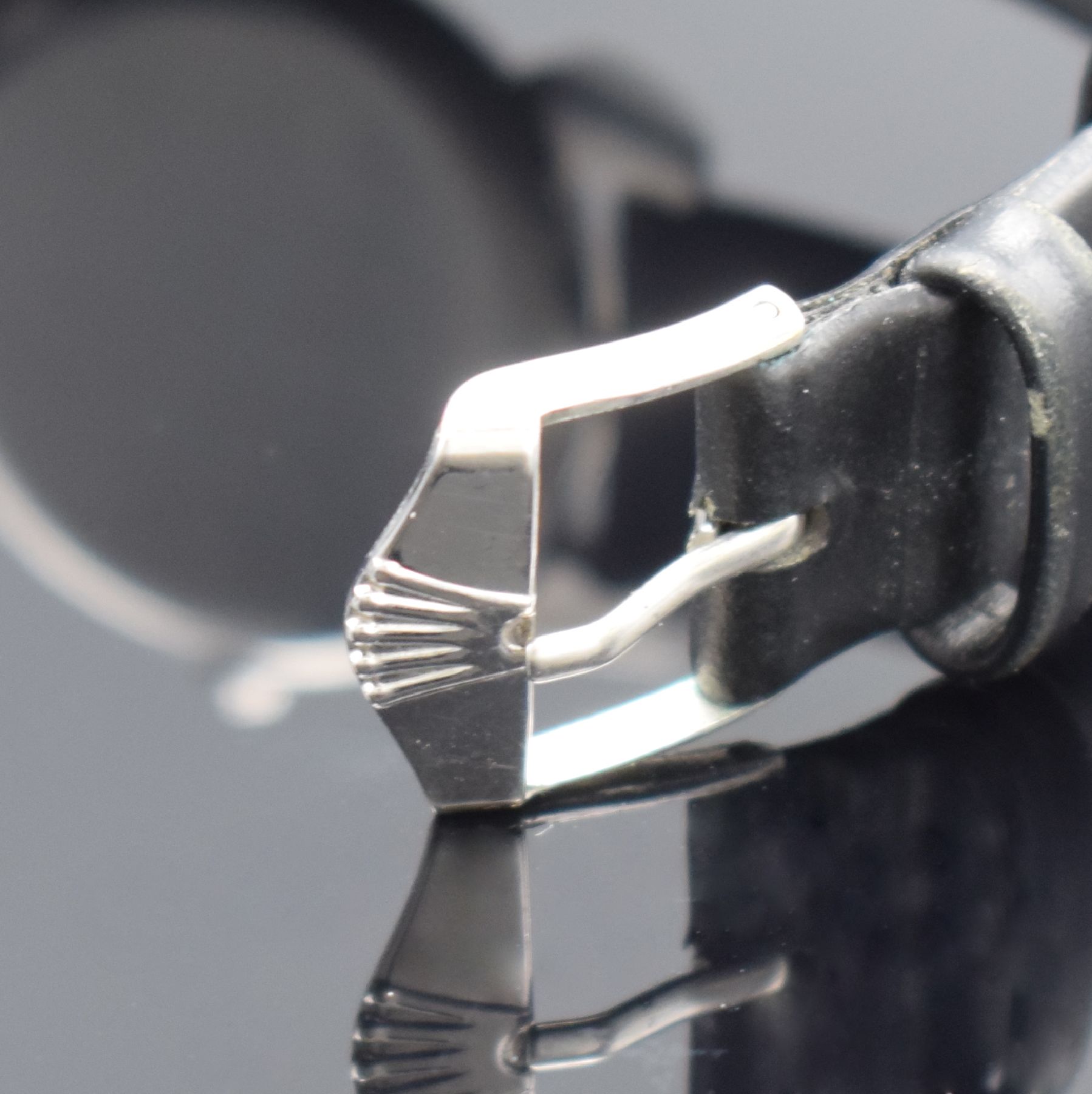Detail c: ROLEX Precision Armbanduhr Referenz 4367 in Stahl, Schweiz um 1947, Handaufzug, Boden gedr., neutr. Lederband m. orig. Rolex Dornschl., orig. Krone, ...