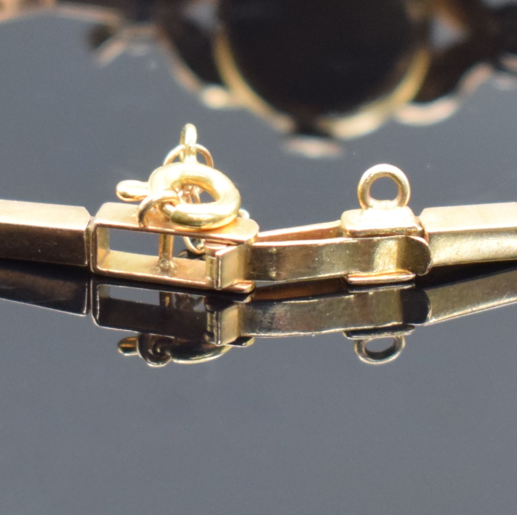 Detail d: ROLEX Precision Damenarmbanduhr in RG 750/000, Schweiz um 1953, Handaufzug, Ref. 8460, 2- teil. Geh., Boden aufgedr., neutr. Gliederband in RG ...