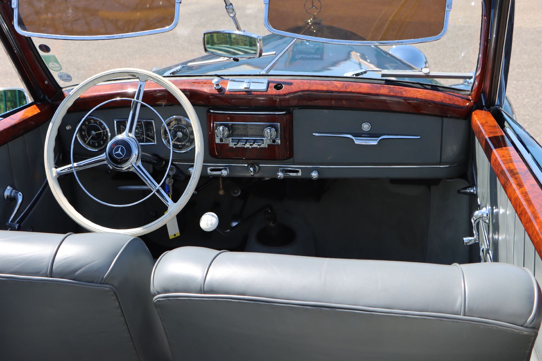 Detail c: 1952 Mercedes Benz 170 S Cabriolet, Chassis: 1360420987951 Motor: 13692209622/51 (matching). Dieses Ausnahmefahrzeug hatte dokumentierbar im Laufe ...