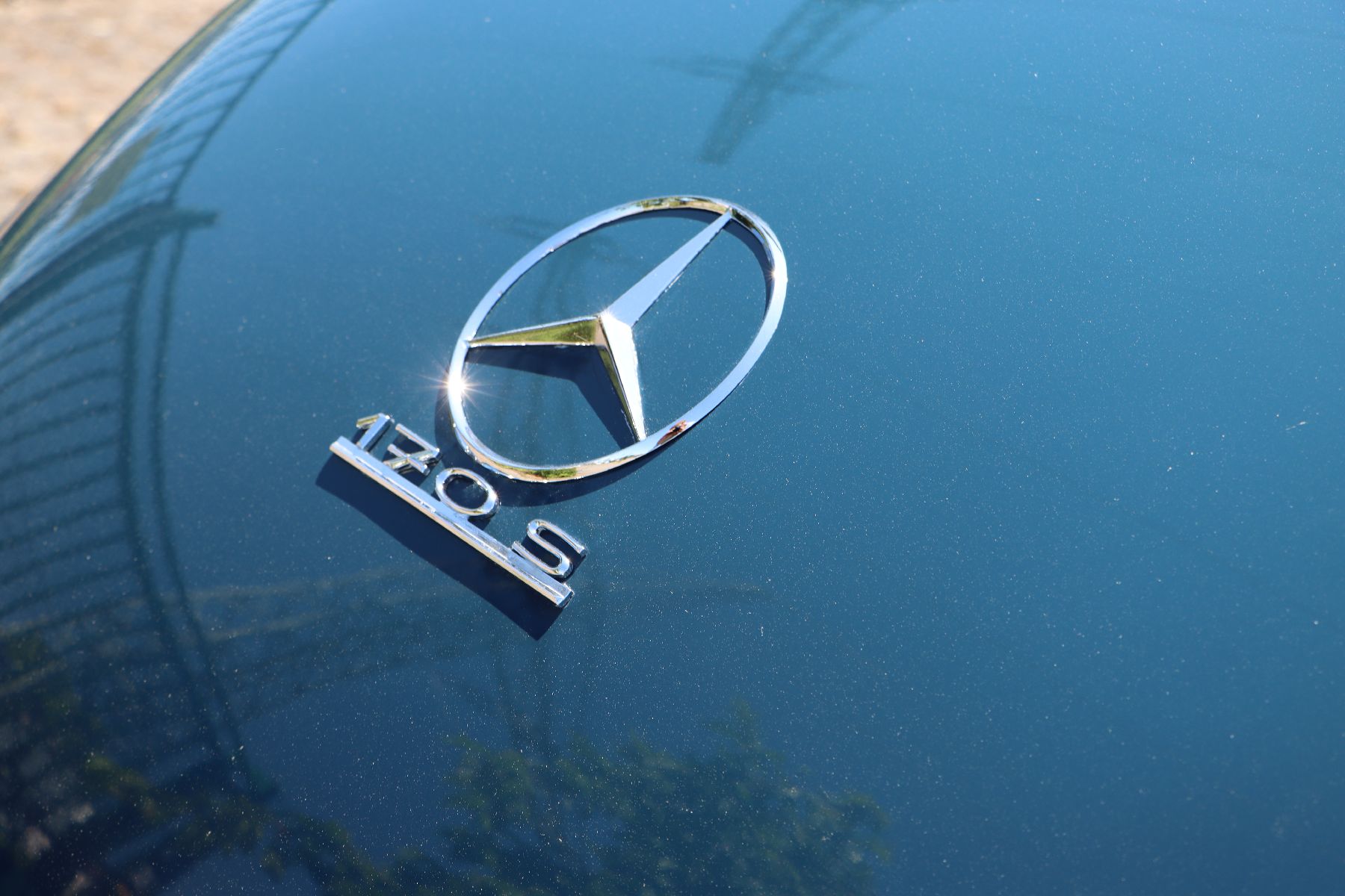 Detail i: 1952 Mercedes Benz 170 S Cabriolet, Chassis: 1360420987951 Motor: 13692209622/51 (matching). Dieses Ausnahmefahrzeug hatte dokumentierbar im Laufe ...