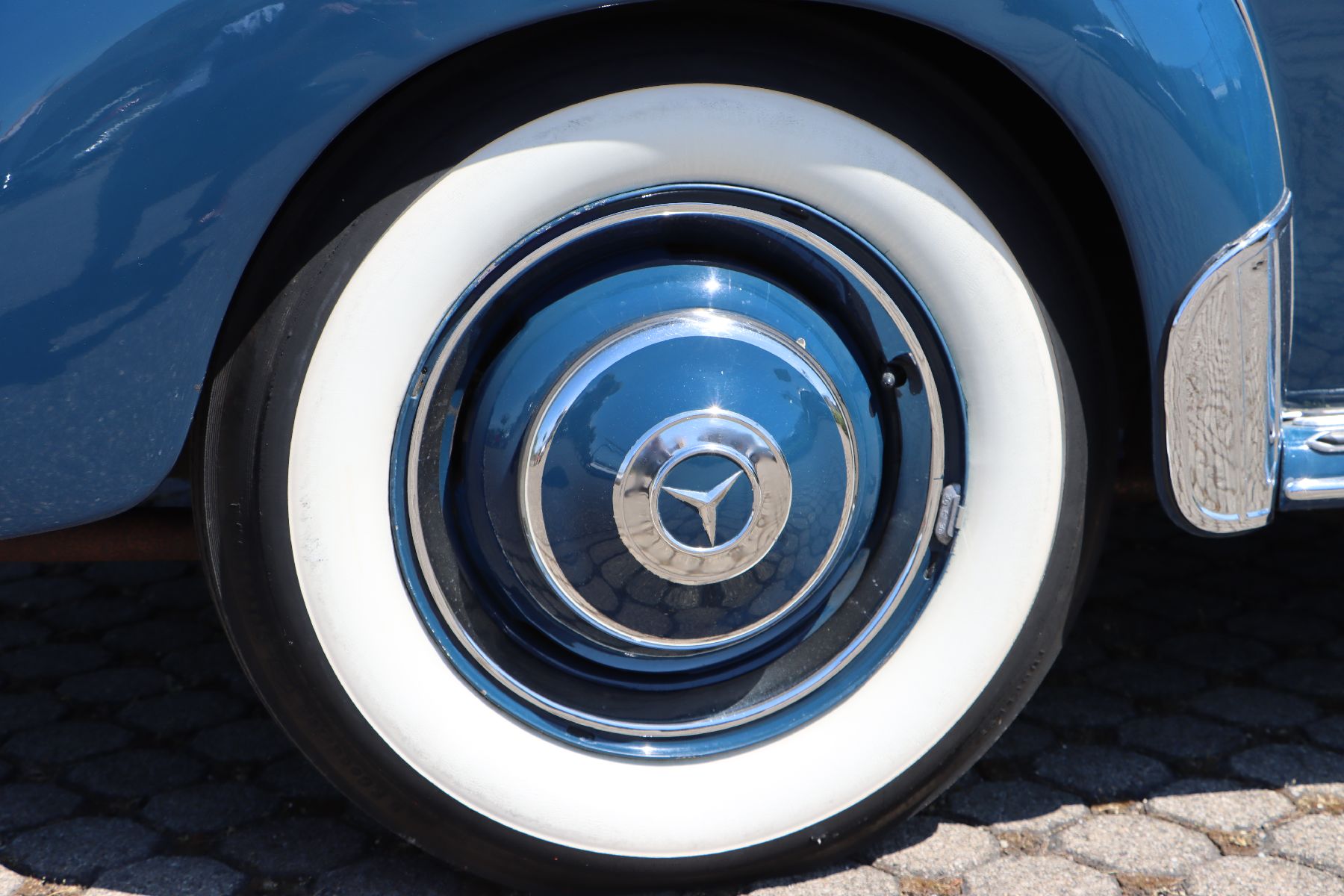 Detail j: 1952 Mercedes Benz 170 S Cabriolet, Chassis: 1360420987951 Motor: 13692209622/51 (matching). Dieses Ausnahmefahrzeug hatte dokumentierbar im Laufe ...