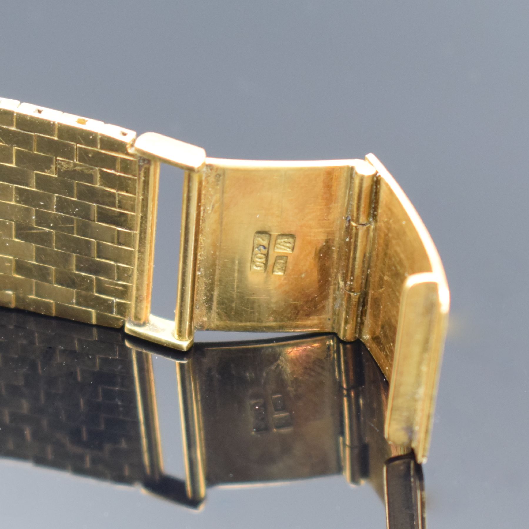 Detail c: MARVIN Chronometer Flying Dutchman seltene Herrenarmbanduhr, Schweiz um 1955, Automatik, Geh. in GG 750/000 inkl. Goldband in GG 750/000, Boden ...