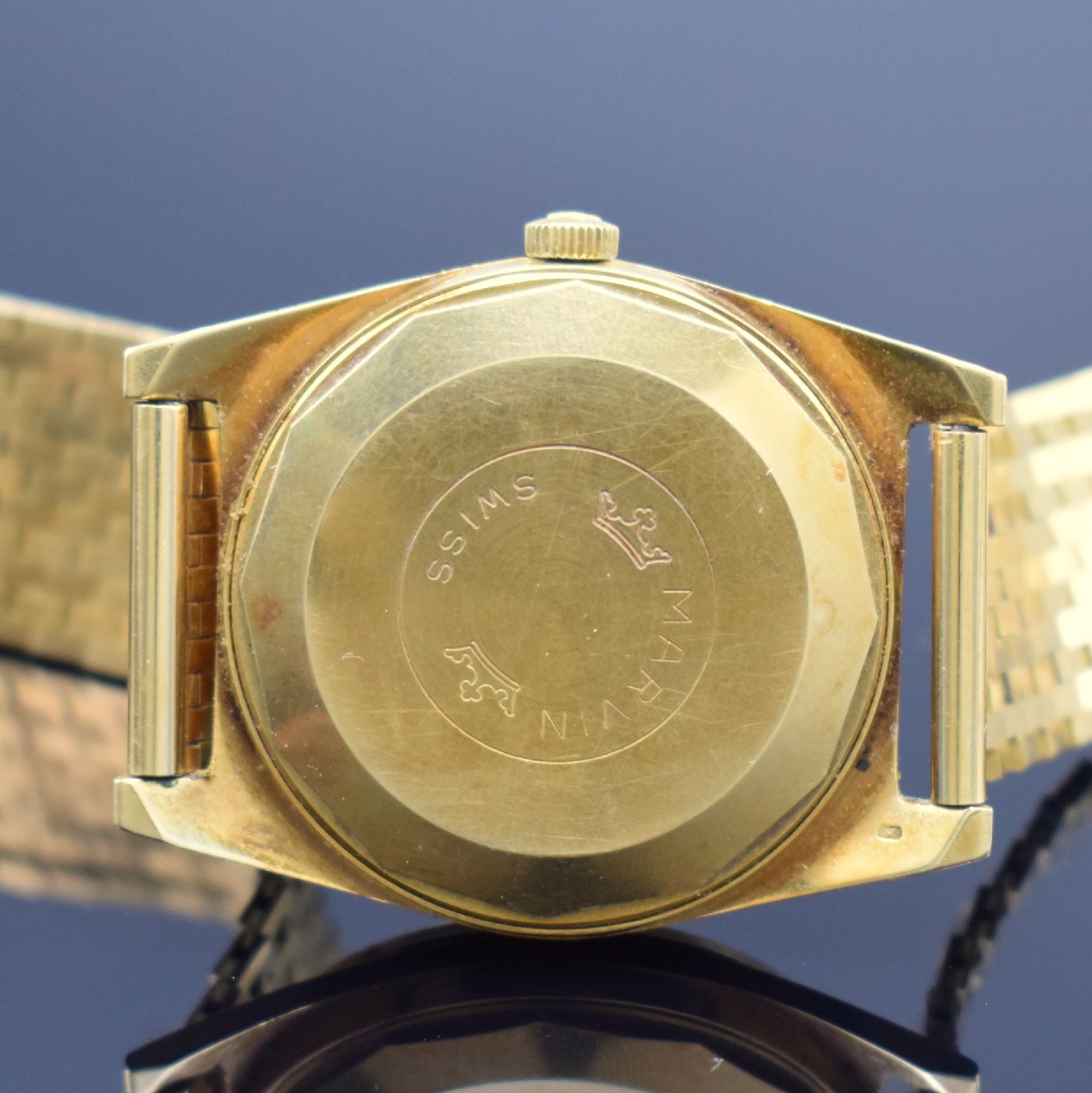 Detail d: MARVIN Chronometer Flying Dutchman seltene Herrenarmbanduhr, Schweiz um 1955, Automatik, Geh. in GG 750/000 inkl. Goldband in GG 750/000, Boden ...