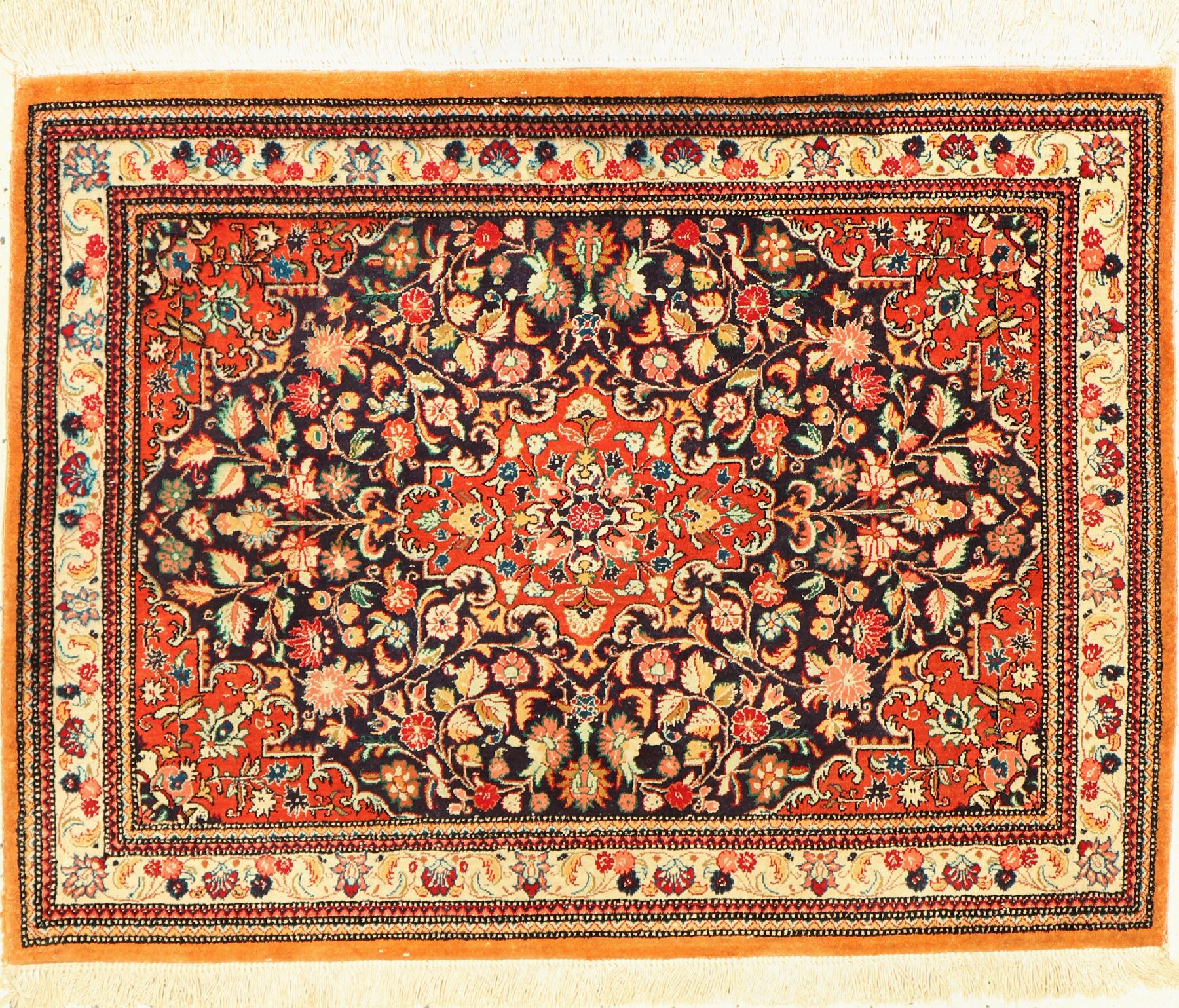 Ghom Seide, Persien, ca. 50 Jahre, reine Naturseide, ca. 77 x 59 cm, verfärbt, EHZ: 2