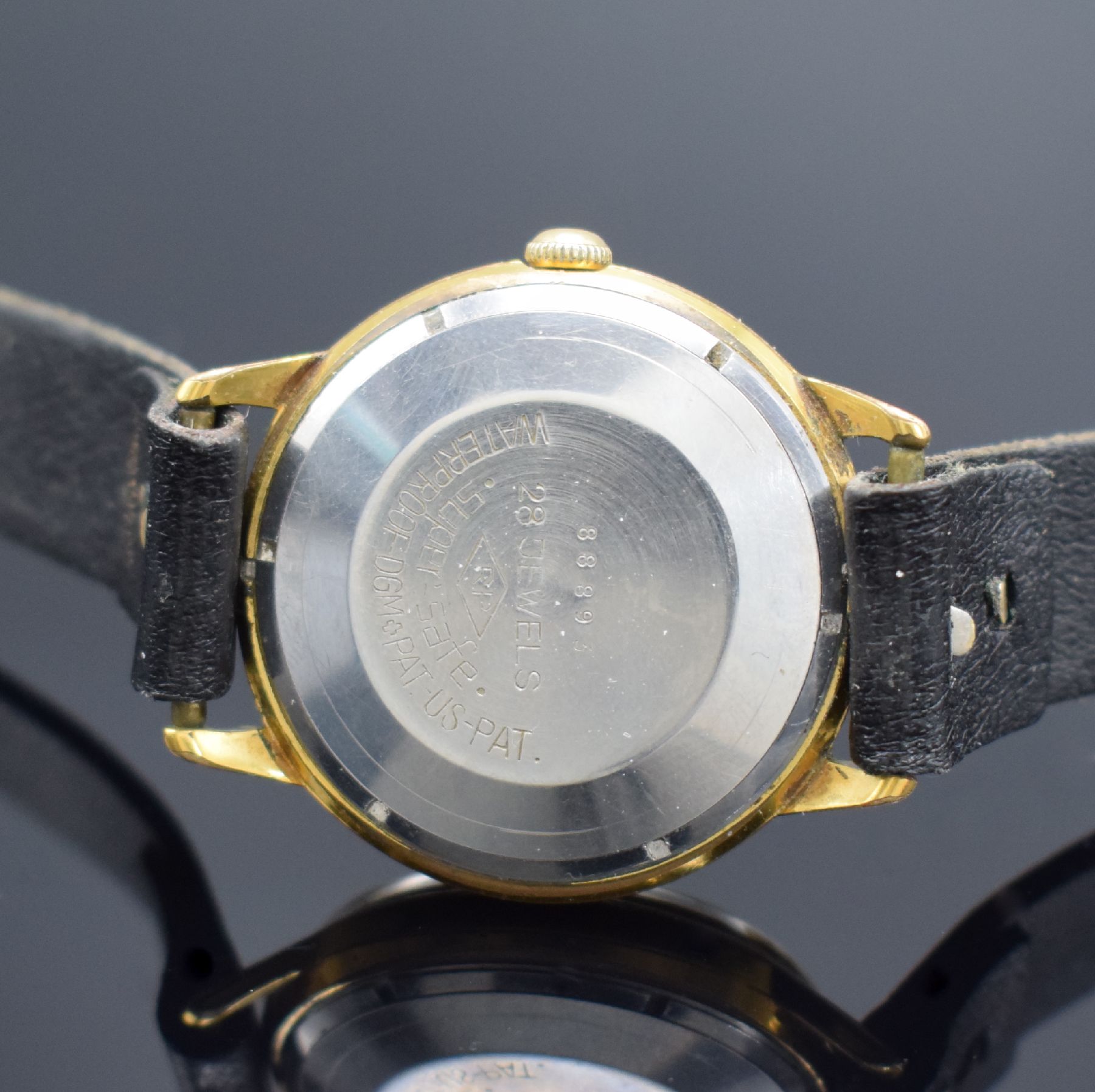Detail c: JUNGHANS vergoldeter Herrenchronometer, Deutschland um 1960, Automatik, Boden verschr., silb. Zifferbl. altersb. pat./fl., gold. Ind. & Zeiger (teils ...