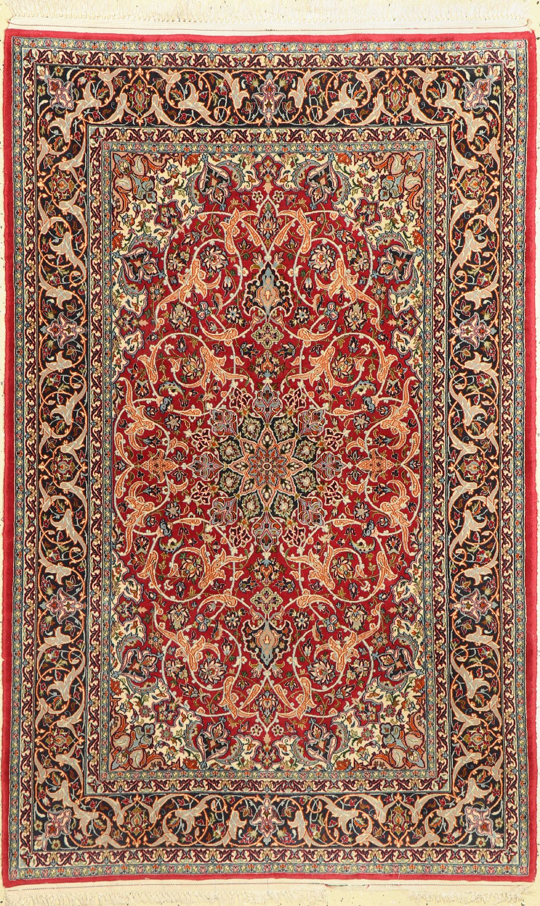 Esfahan fein, Persien, ca. 50 Jahre, Korkwolle mit und auf Seide, ca. 170 x 108 cm,ca. 1,0 Mio. Kn/qm, EHZ: 2