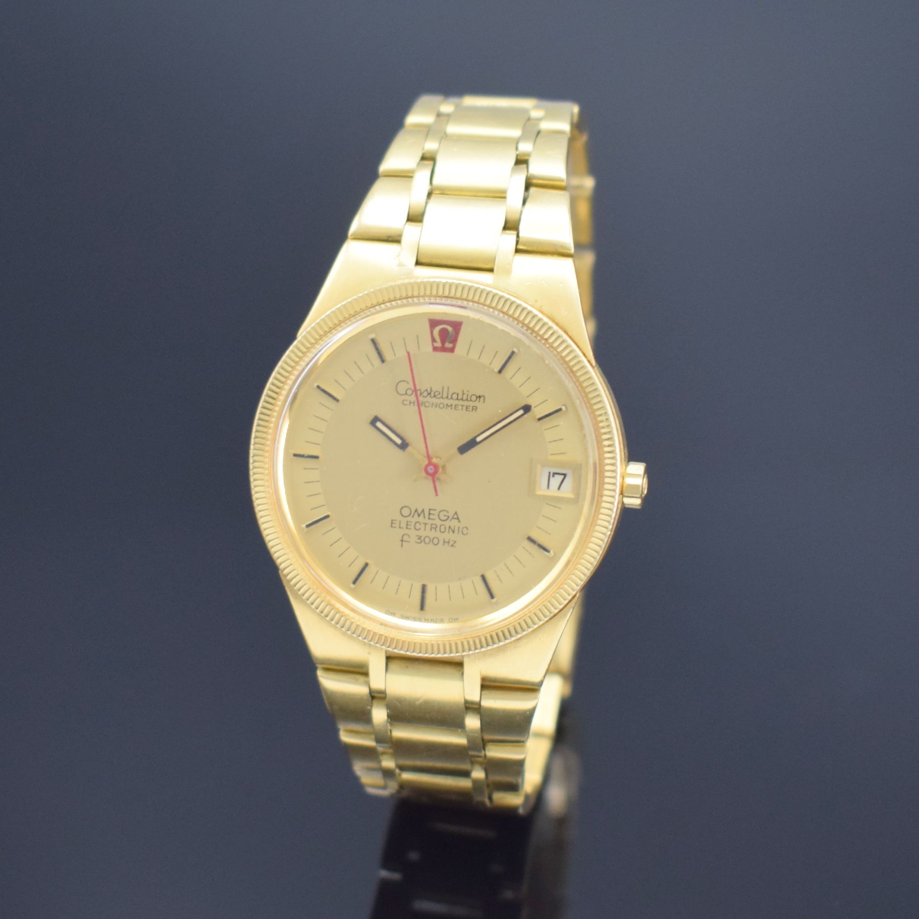 OMEGA Constellation Electronic f 300 HZ Chronometer in GG 750/000, Schweiz um 1970, Stimmgabelschwinger, Ref. 198.7264, integriertes orig. Goldband ...