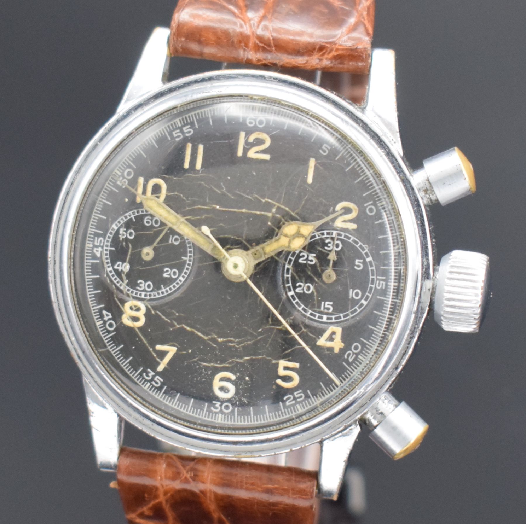 Detail a: TUTIMA GLASHÜTTE UROFA 59 Flyback- Schaltradchronograph, Deutschland um 1945, Handaufzug, wohl Zivil genutzt, verchr. Geh. orig. OHNE Drehlünette, ...