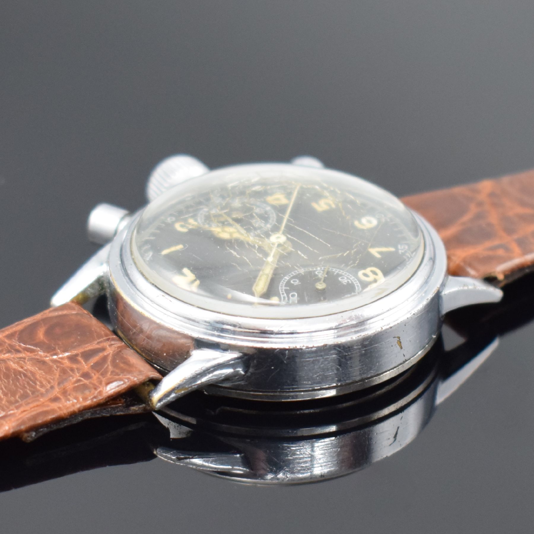 Detail b: TUTIMA GLASHÜTTE UROFA 59 Flyback- Schaltradchronograph, Deutschland um 1945, Handaufzug, wohl Zivil genutzt, verchr. Geh. orig. OHNE Drehlünette, ...