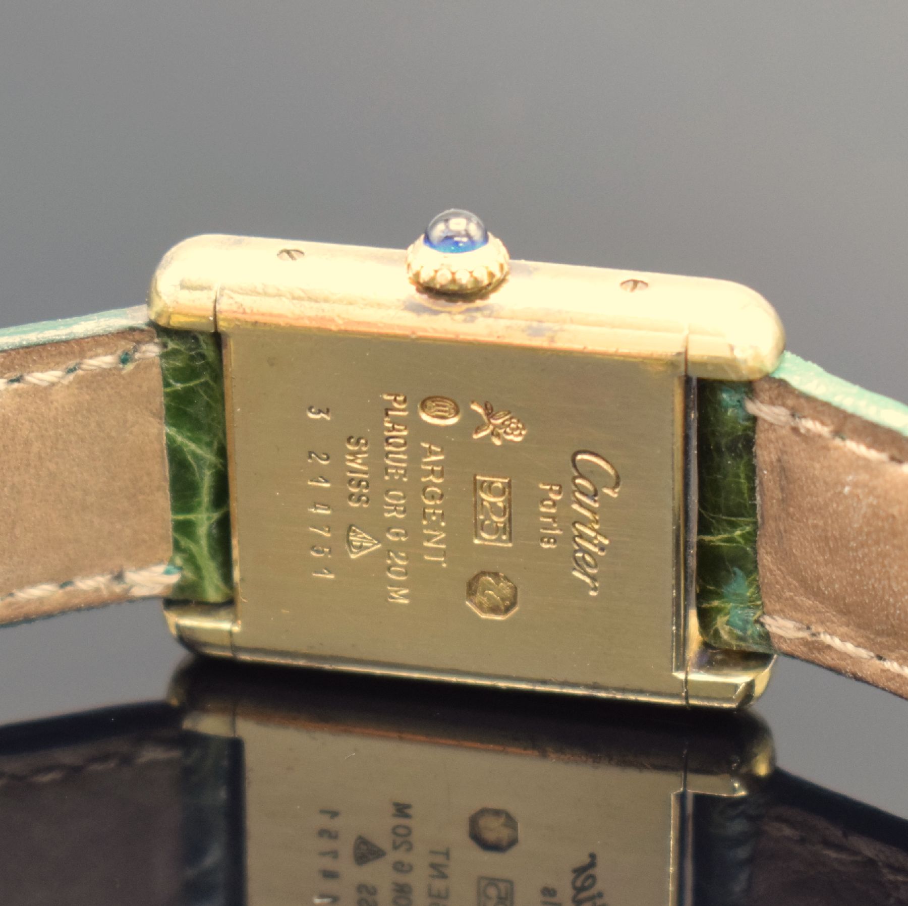 Detail d: CARTIER Armbanduhr Modellserie Tank, Handaufzug, Schweiz um 1980, verg. Sterlingsilbergeh. inkl. orig. Lederband m. verg. orig. Dornschl., ...