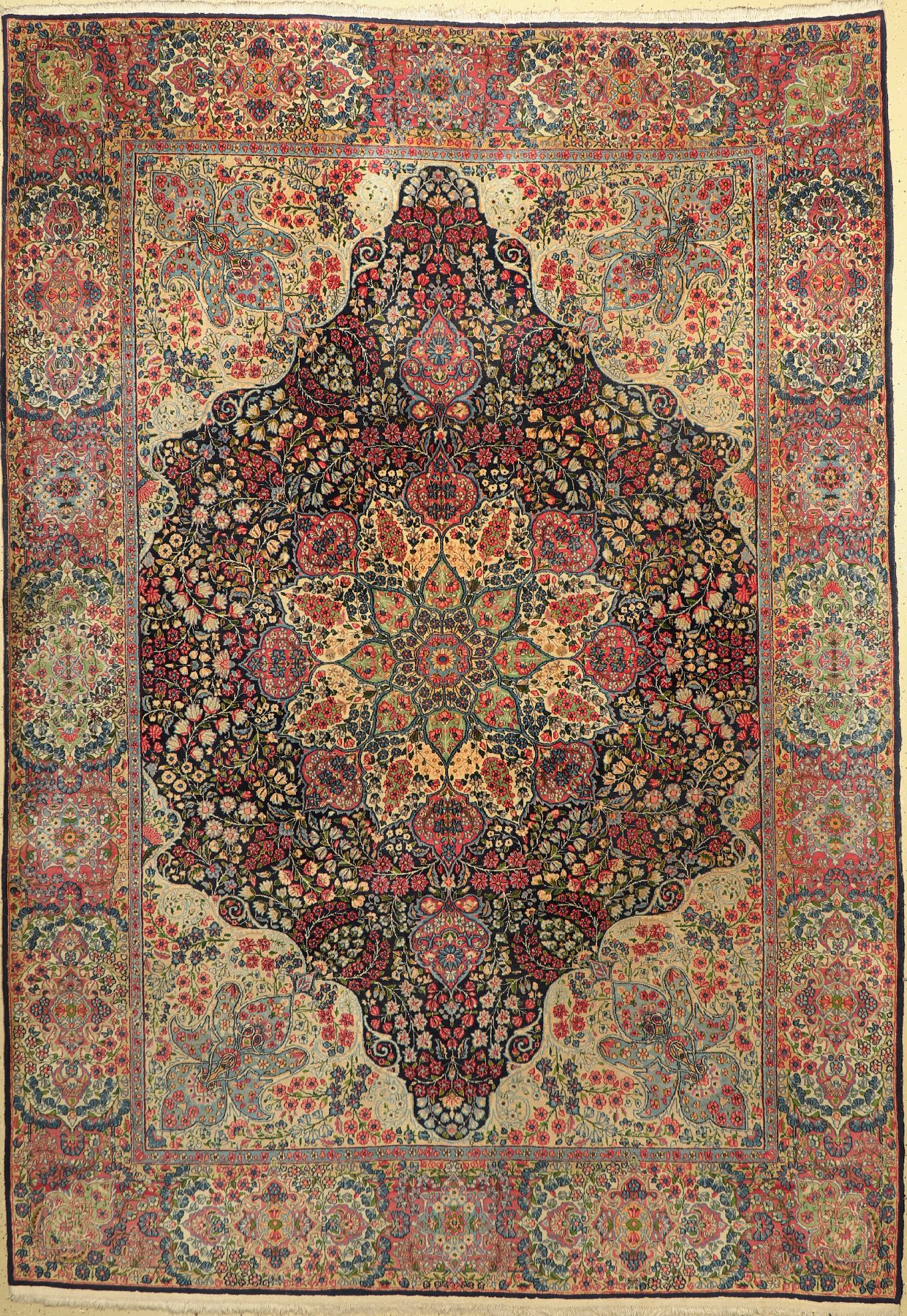 Kerman Lawar fein, Persien, um 1950, Wolle auf Baumwolle, ca. 355 x 250 cm, EHZ: 3