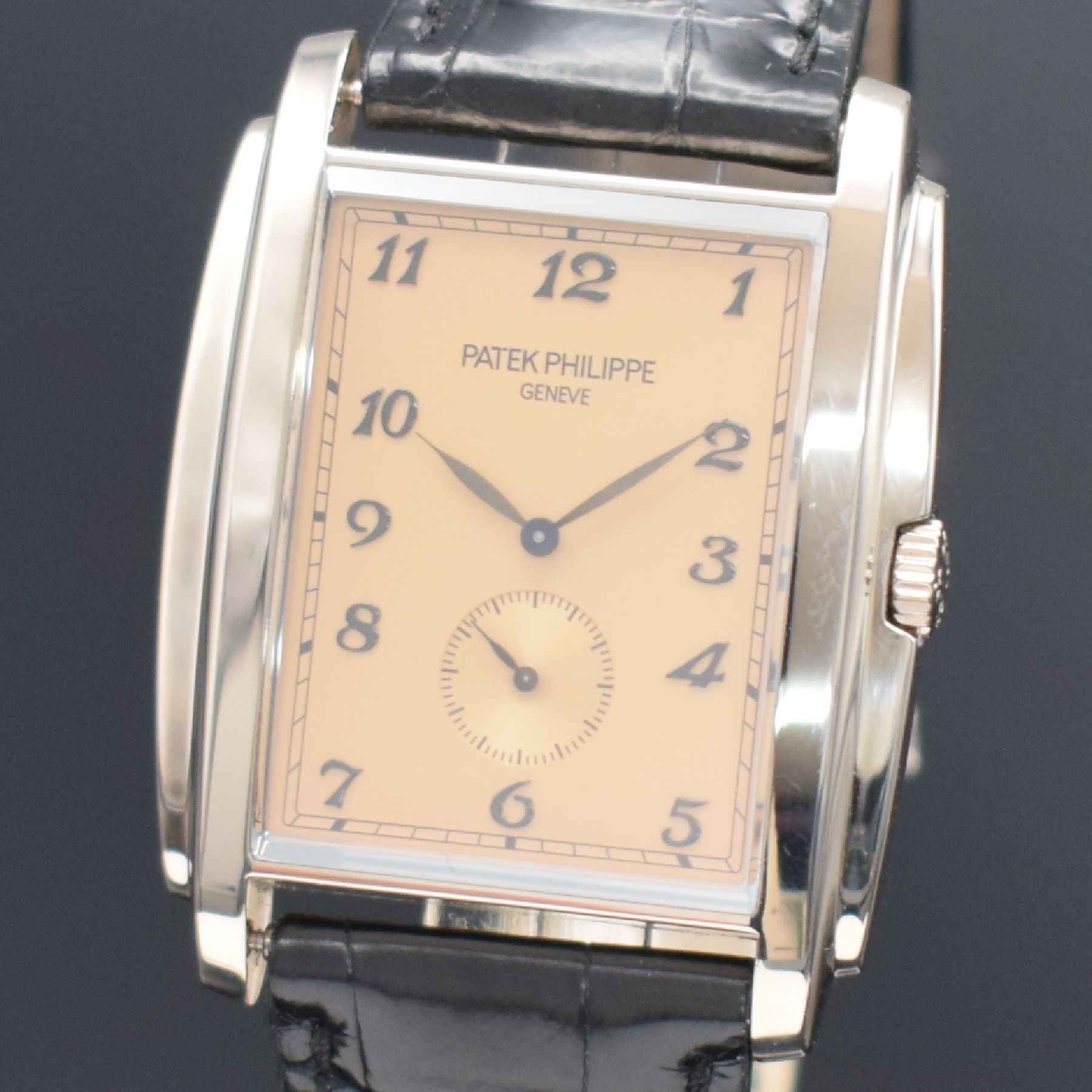 Detail b: PATEK PHILIPPE feine Herrenarmbanduhr Serie Gondolo in WG 750/000 Referenz 5124G-001, Handaufzug, 2-teil. gestuftes Geh. beids. vergl., Boden 4-fach ...