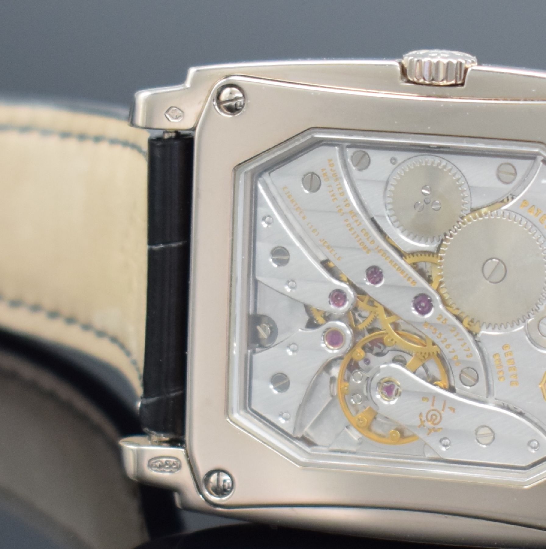 Detail g: PATEK PHILIPPE feine Herrenarmbanduhr Serie Gondolo in WG 750/000 Referenz 5124G-001, Handaufzug, 2-teil. gestuftes Geh. beids. vergl., Boden 4-fach ...