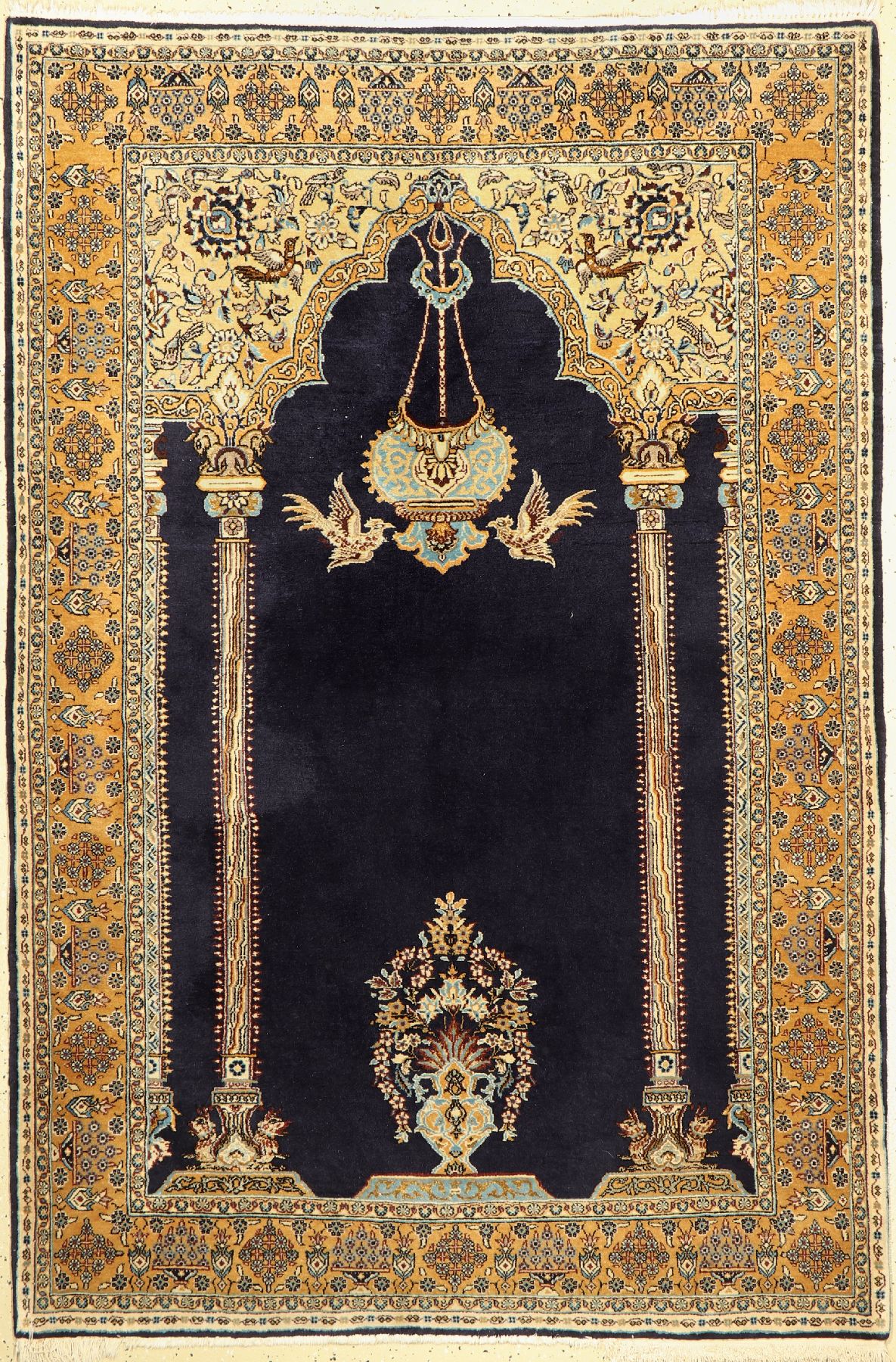 Ghom alt, Persien, ca. 50 Jahre, Korkwolle mit Seide, ca. 206 x 139 cm, EHZ: 2(leicher Mottenfrass am Rand).
