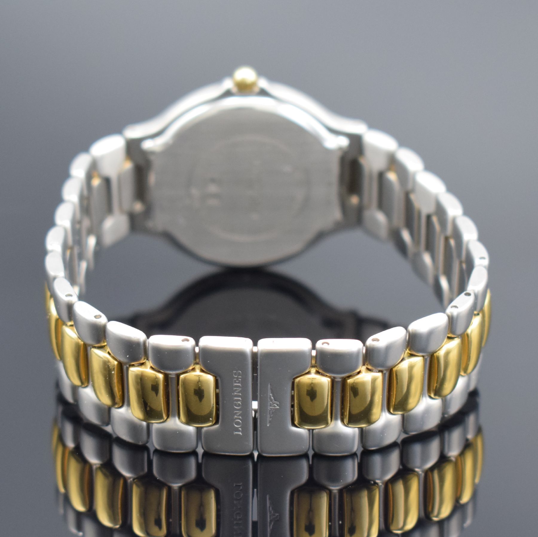 Detail b: LONGINES nahezu neuwertige Herrenarmbanduhr Serie Conquest mit Multifunktionsanzeige Referenz L16223156, matt., z. T. verg. Edelstahlgeh. inkl. ...