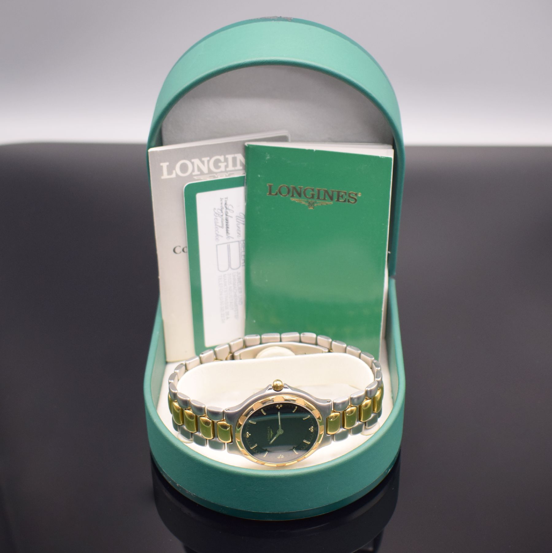 Detail e: LONGINES nahezu neuwertige Herrenarmbanduhr Serie Conquest mit Multifunktionsanzeige Referenz L16223156, matt., z. T. verg. Edelstahlgeh. inkl. ...