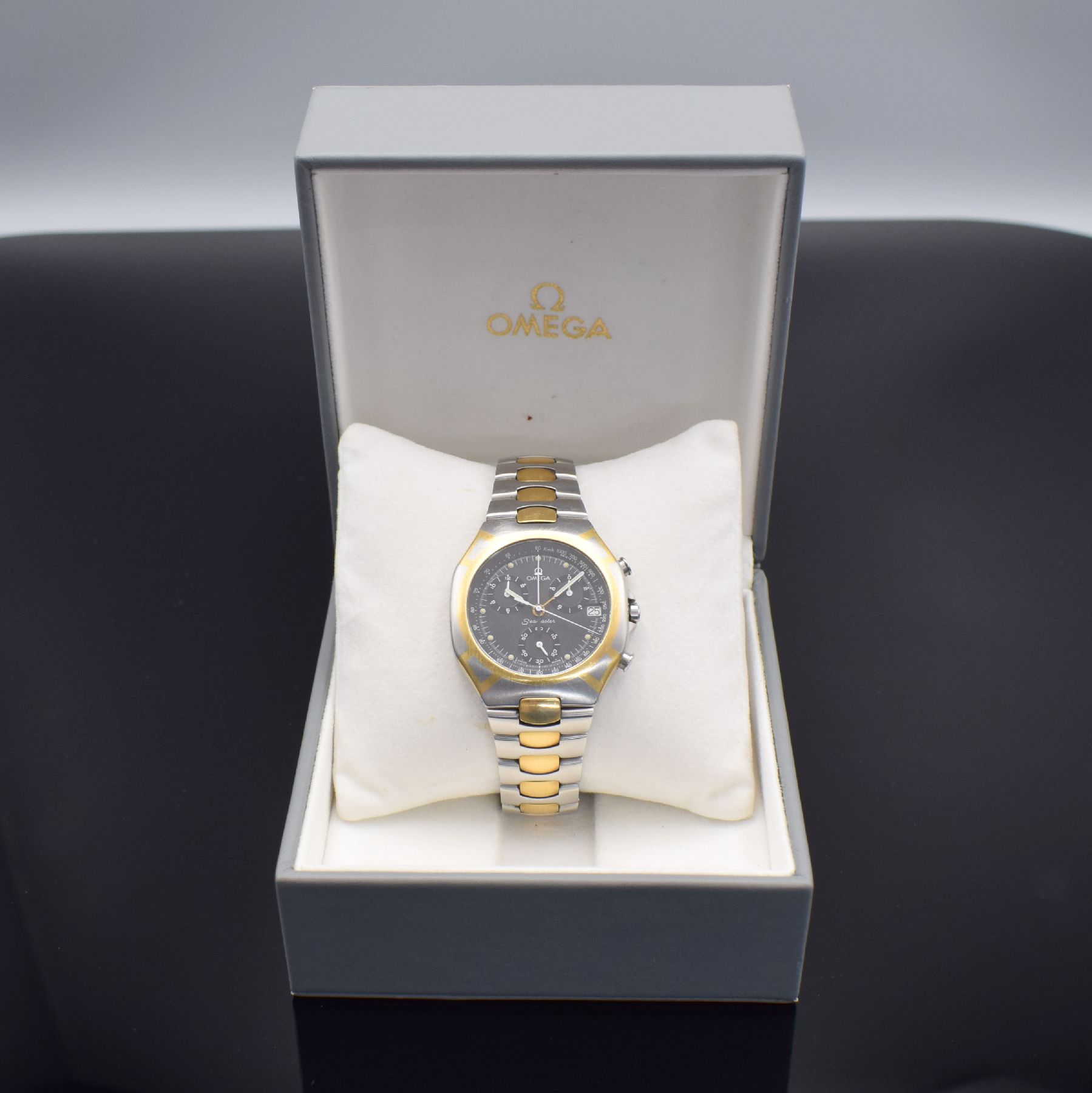 Detail f: OMEGA Seamaster Polaris Armbandchronograph Referenz 386.1031, Schweiz um 1990, quarz, goldintarsiertes Edelstahlgeh. inkl. z. T. verg. ...