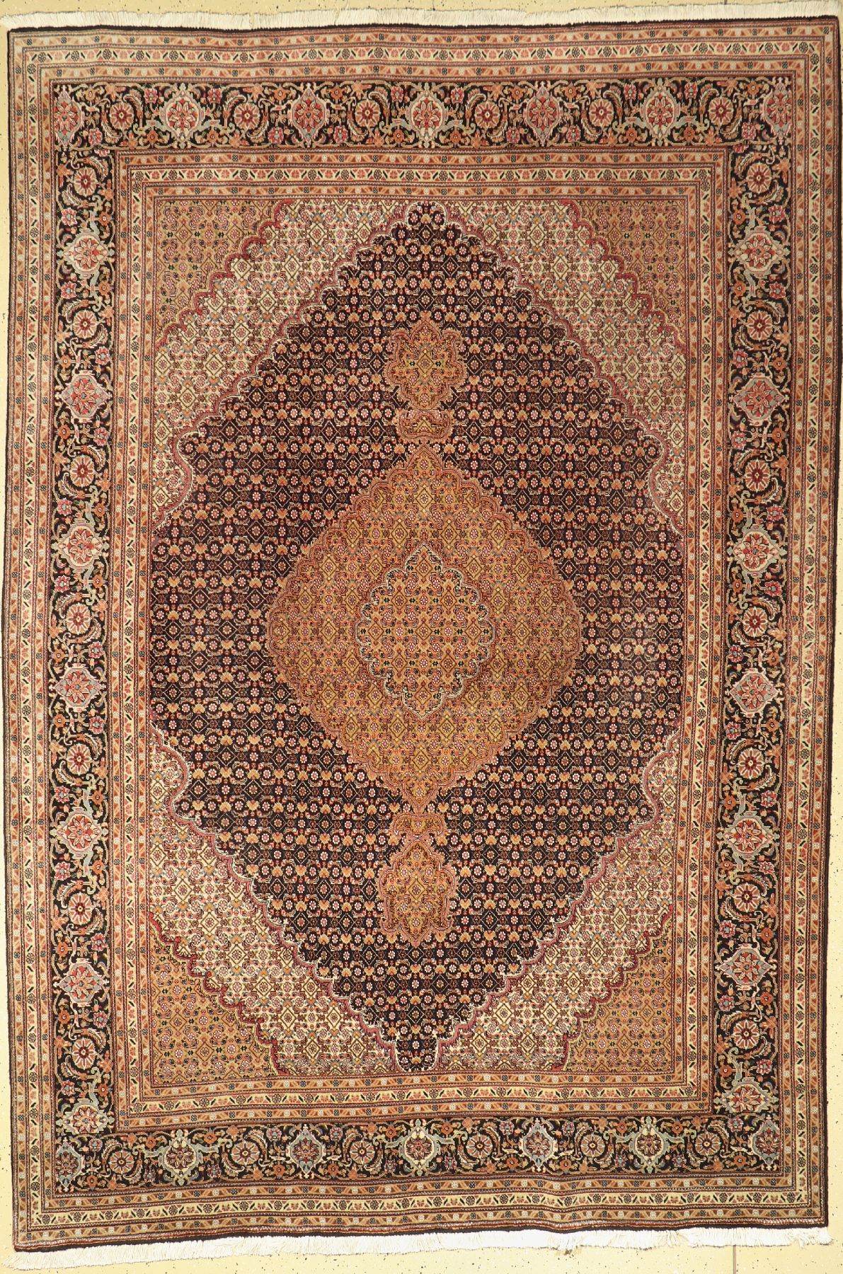 Täbriz fein(40 Raj), Persien, ca. 50 Jahre,Korkwolle mit Seide, ca. 300 x 206 cm, EHZ: 2 (gereinigt)