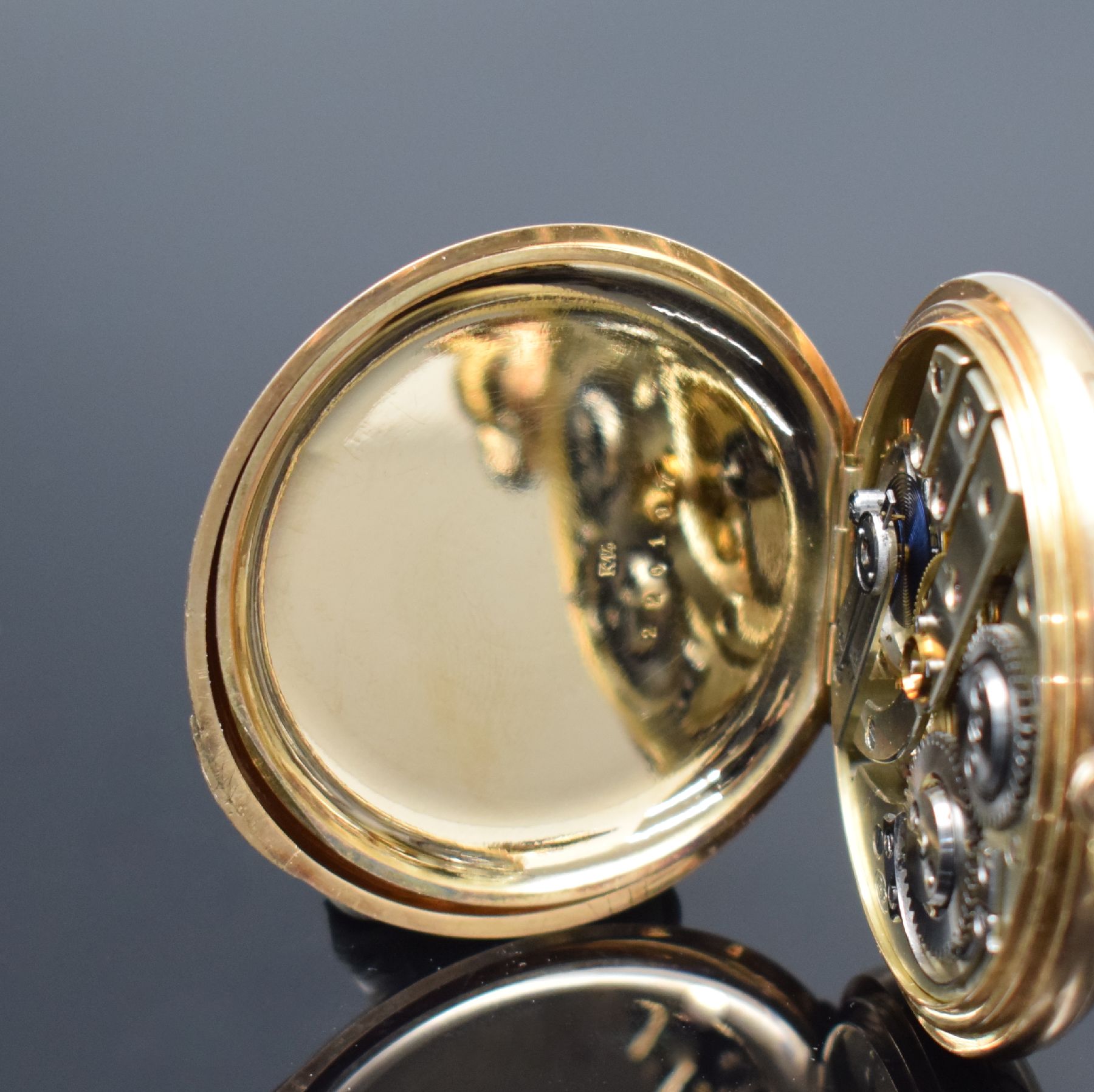 Detail f: GROSJEAN FRERES Halbsavonette Herrentaschenuhr in RoseG 585/000, Schweiz um 1910, 3-Deckel Goldgeh., beide Schalen guill., Monogrammsp. frei, ...
