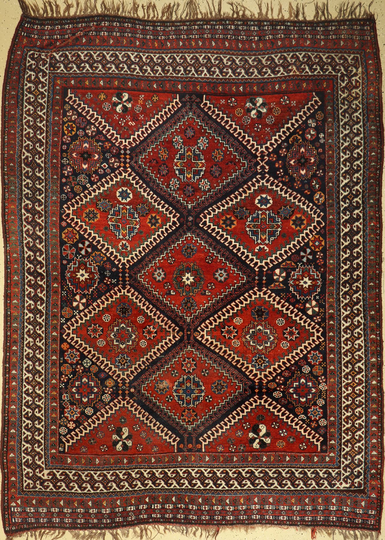Ghaschgai alt, Persien, um 1940, Wolle auf Wolle, ca. 285 x 215 cm, EHZ: 3, (Trittfalten)