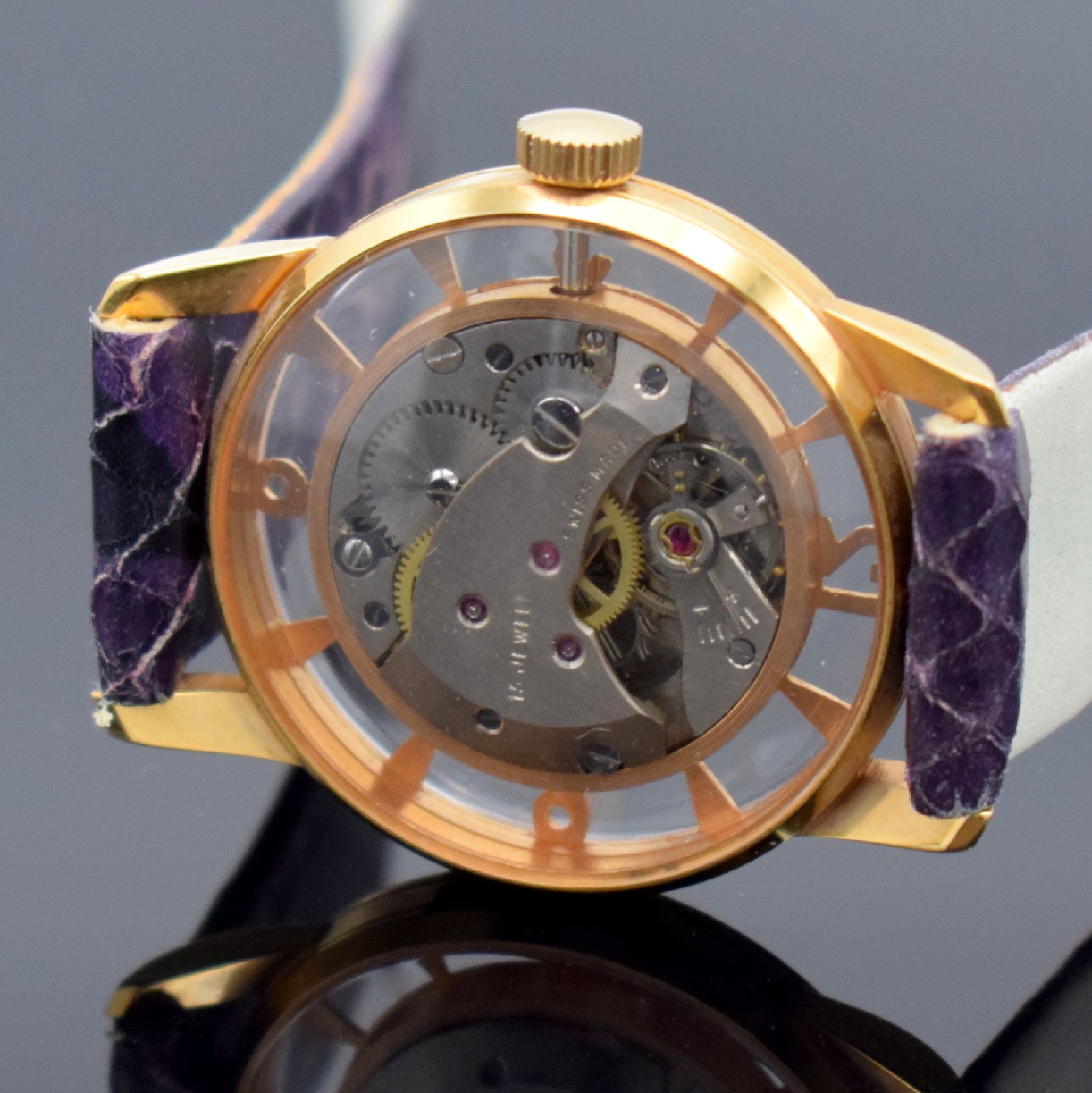 Detail c: Ausgefallene Armbanduhr sog. Cocktail Watch, Schweiz um 1960, Handaufzug, verg. durchbr. Geh., silb. Zifferbl. m. aufges. Std.-Ind., gold. Zeiger, ...