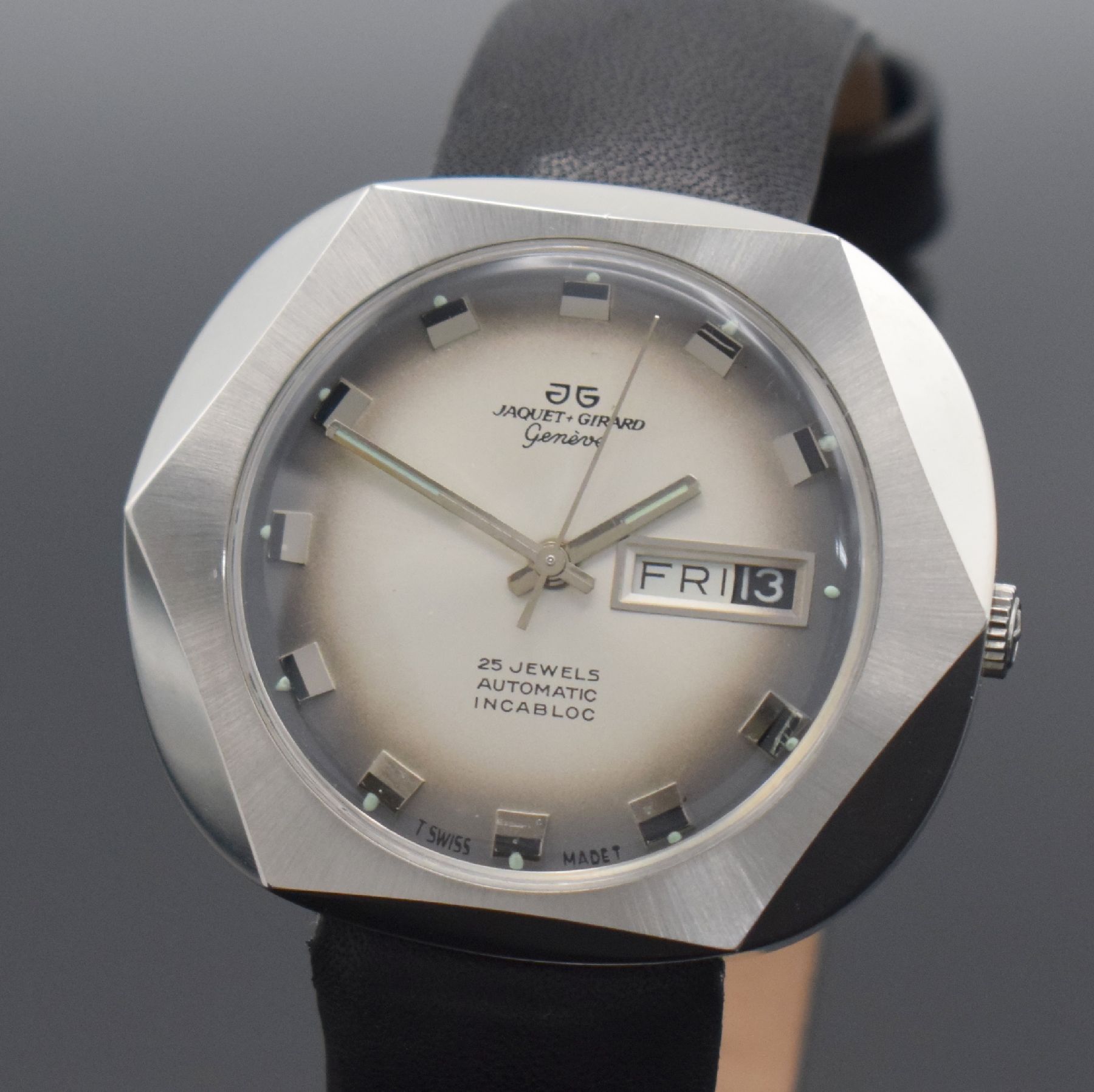 Detail a: JAQUET + GIRARD Geneve ausgefallene Herrenarmbanduhr in Edelstahl, Schweiz um 1970, Automatik, 6-eckiges Monocoque-Geh., silbernes Fume-Zifferbl., ...