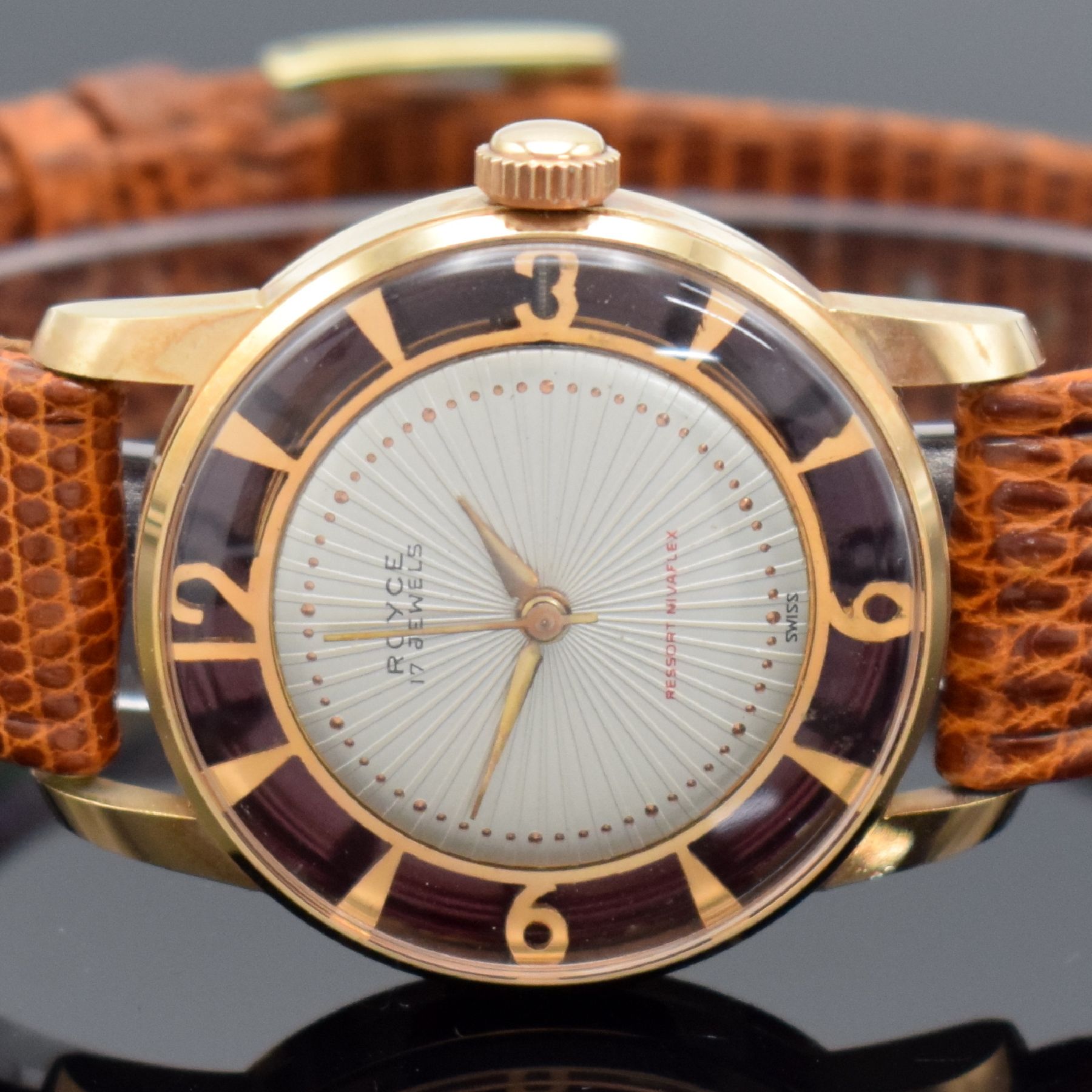 Detail c: ROYCE Cocktail-Watch ausgefallene Armbanduhr, Schweiz um 1960, Handaufzug, verg. durchbr. Gehäuse, vergl. Stahlboden geschr., silb. Zifferbl. m. ...