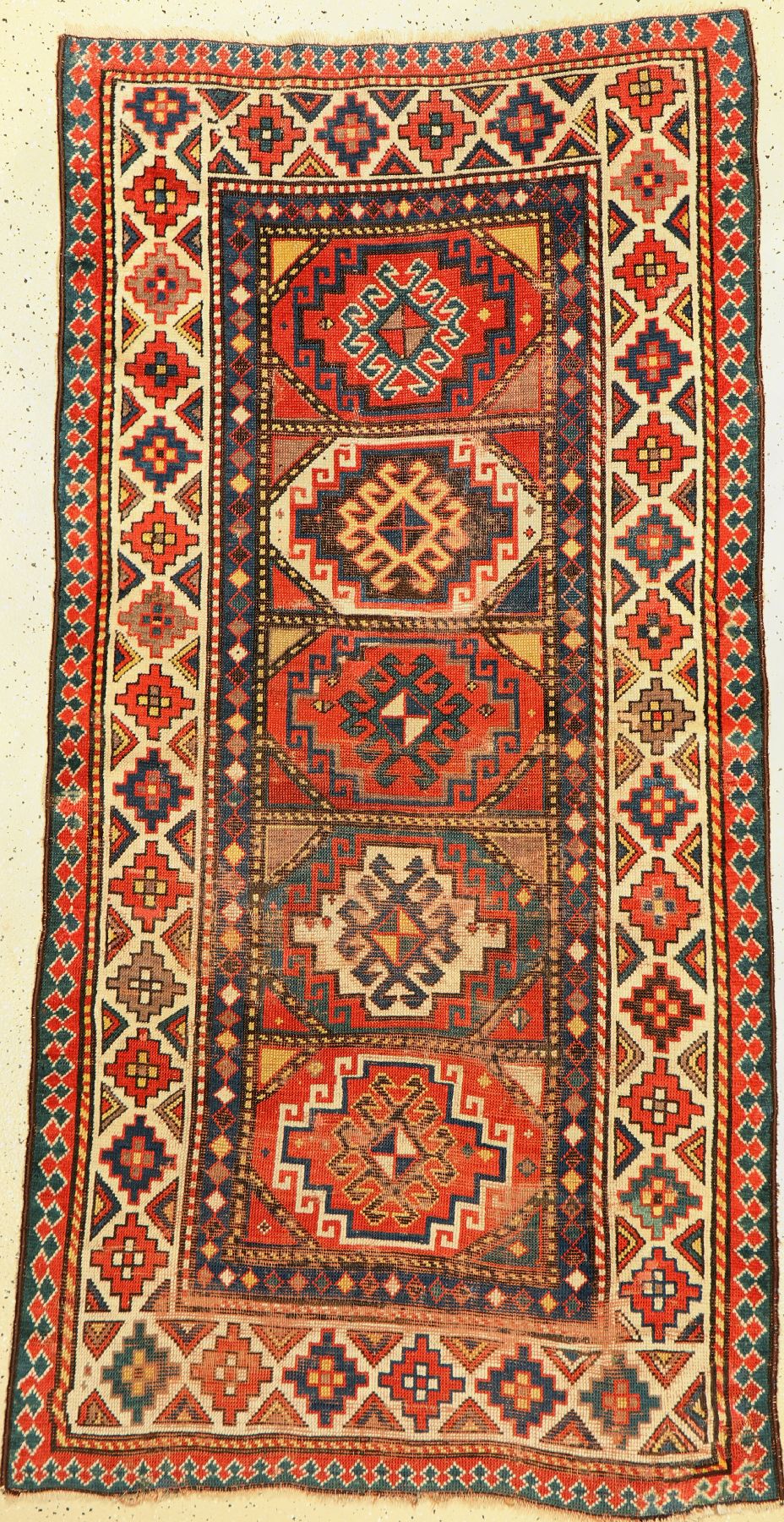 Antiker Kazak, Kaukasus, 19. Jhd, Wolle aufWolle, ca. 220 x 112 cm, EHZ: 4-5