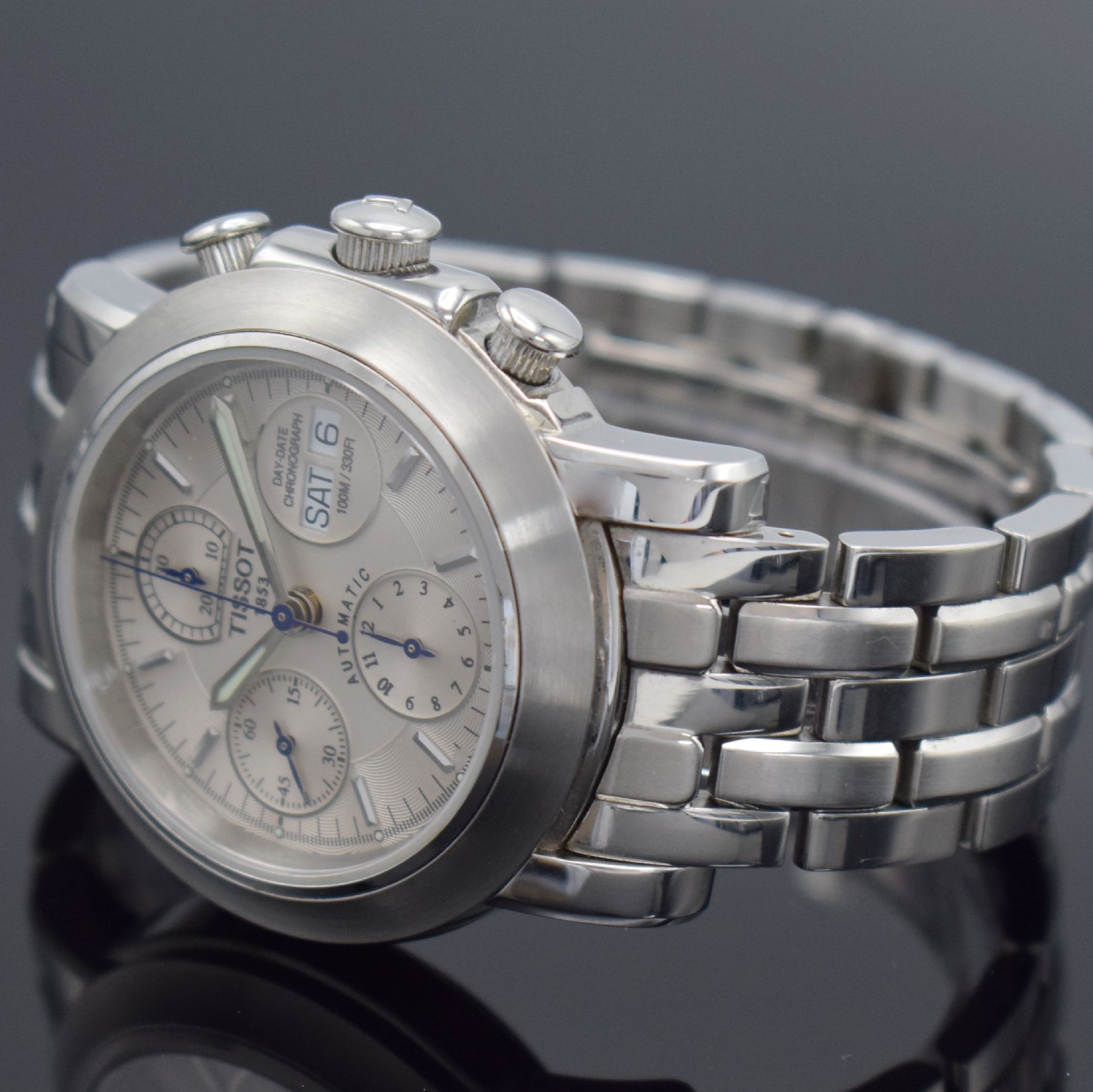 Detail d: TISSOT Day-Date Chronograph Herrenarmbanduhr, Schweiz um 2010, Automatik, massives beids. vergl. Geh. in Edelstahl, orig. Gliederband m. dopp. ...
