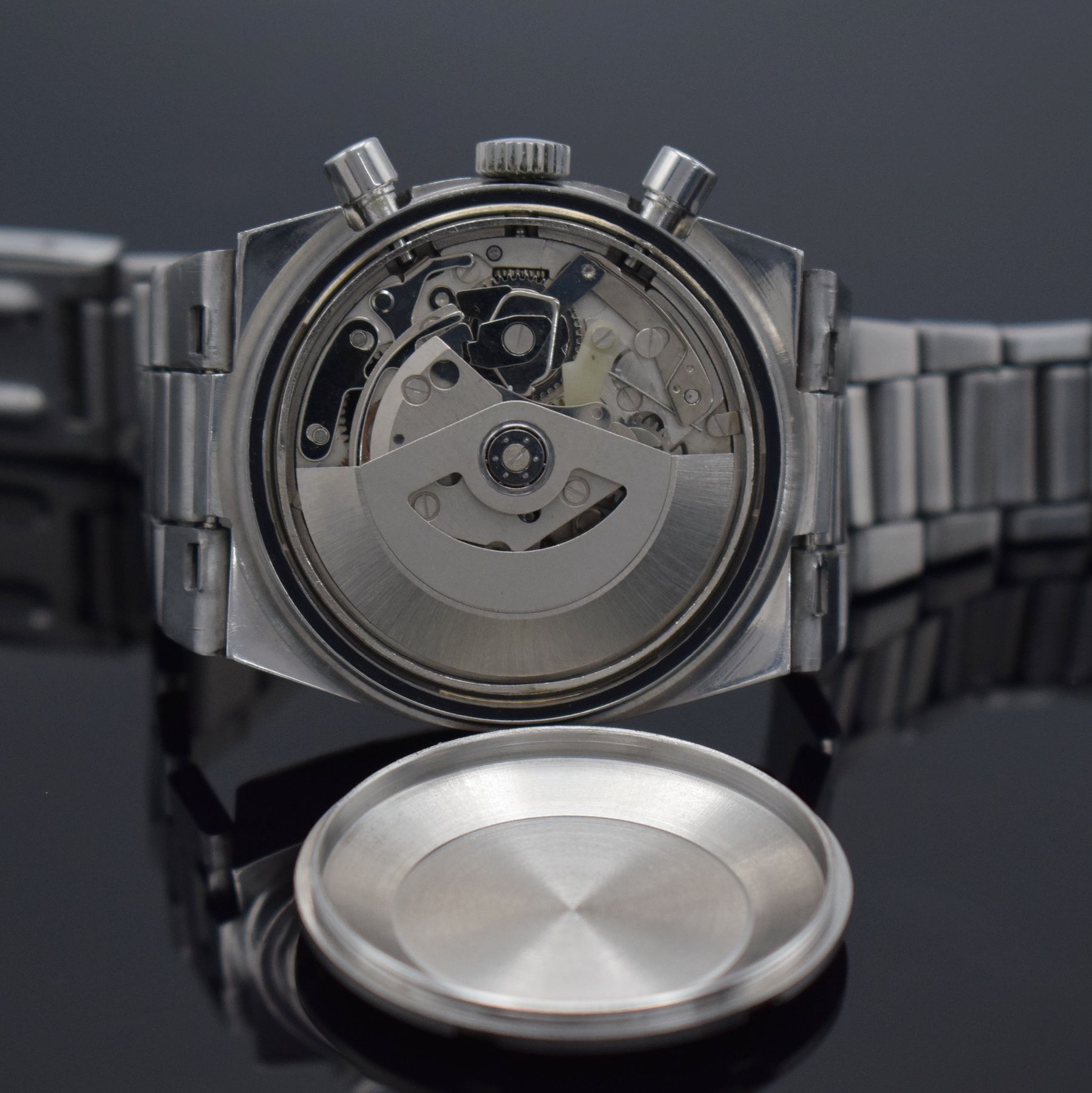Detail i: BMW Herrenarmbanduhr mit Chronograph, Schweiz um 1970, Automatik, Edelstahlgeh. inkl. neutr. Gliederband m. Faltschl., Boden verschr., hellblaues ...