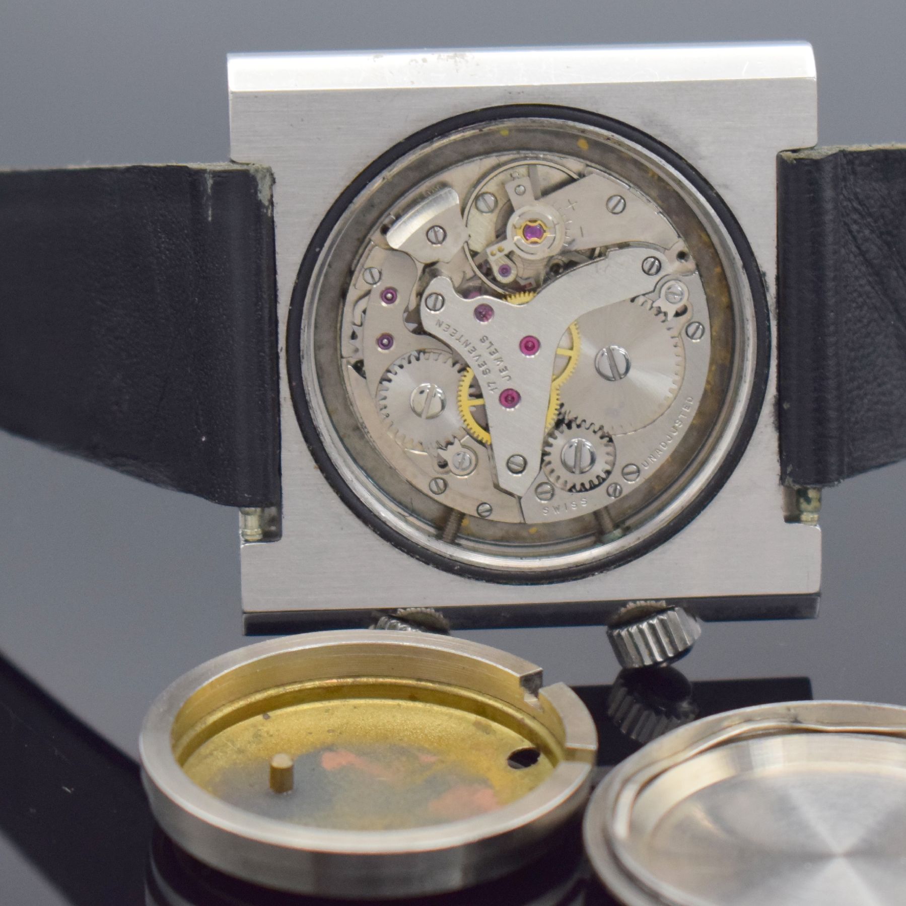 Detail g: ITRACO Aquascope Vibrator Herrenarmbanduhr mit Wecker, Schweiz um 1965, Handaufzug, Edelstahlgeh., verschr. Boden, Krone f. Aufzug & Zeigerst. b. 4, ...