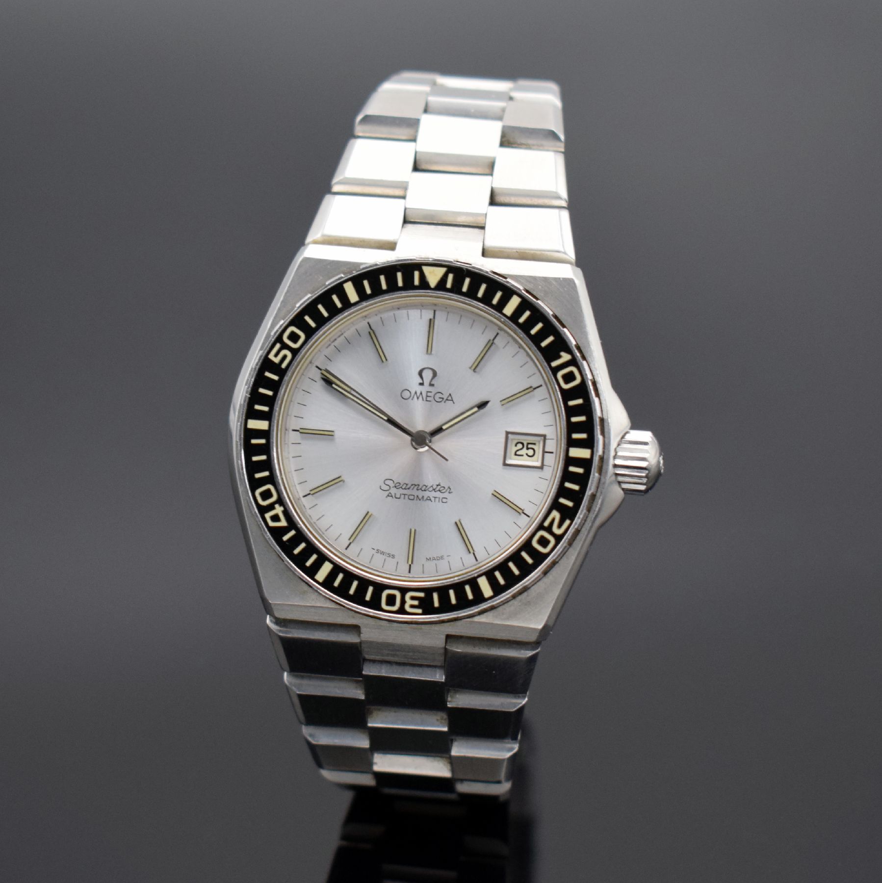 OMEGA Seamaster sehr seltene sogenannte Baby Ploprof Herrenarmbanduhr mit silbernem Zifferblatt Referenz 166.0251 / 366.0858, Schweiz um 1979, ...