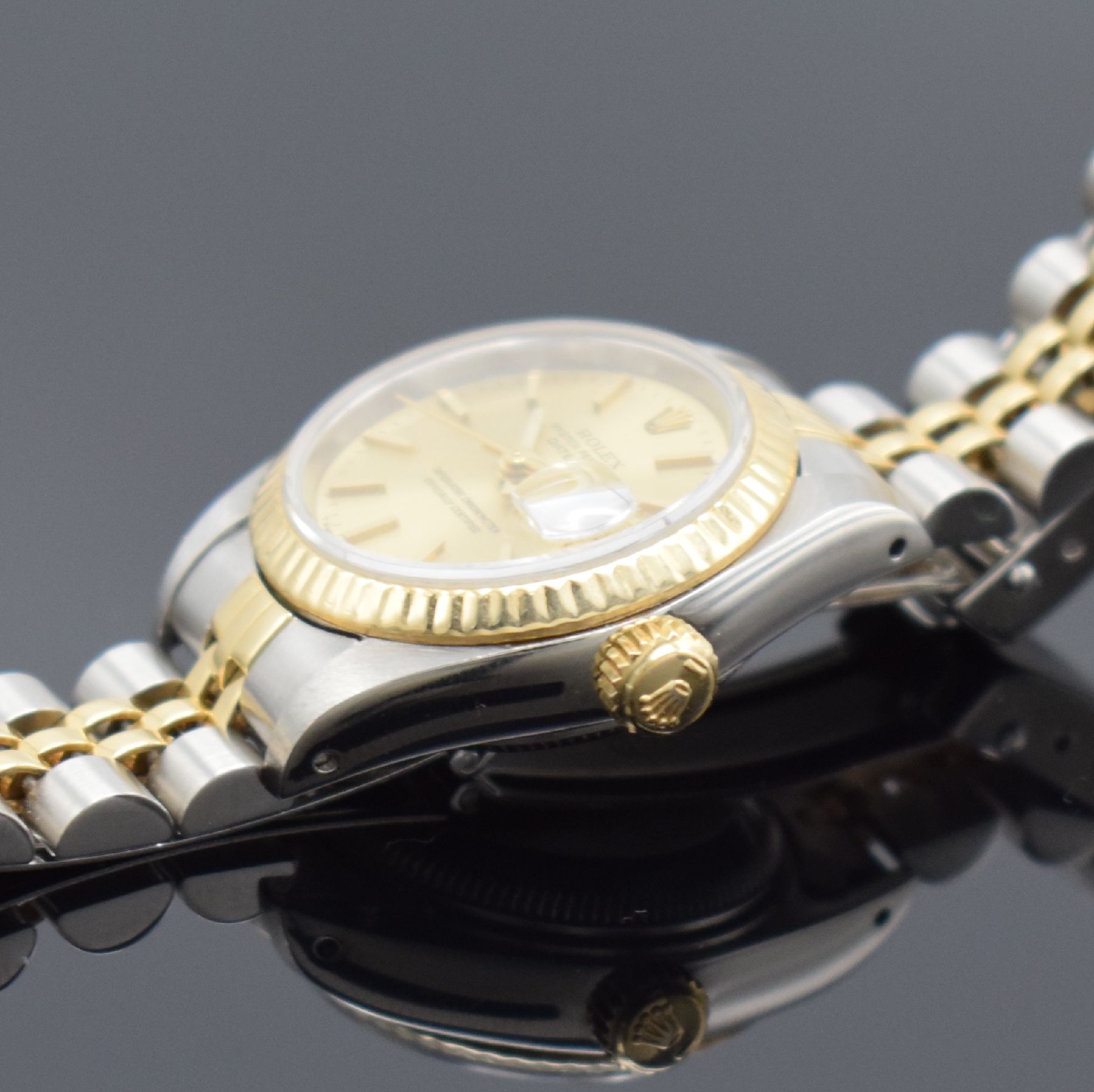 Detail e: ROLEX Oyster Perpetual Datejust Damenarmbanduhr Referenz 69173 in Stahl/Gold, Schweiz verk. lt. beil. Pap. 07/1985, Automatik, Chronometer der ...