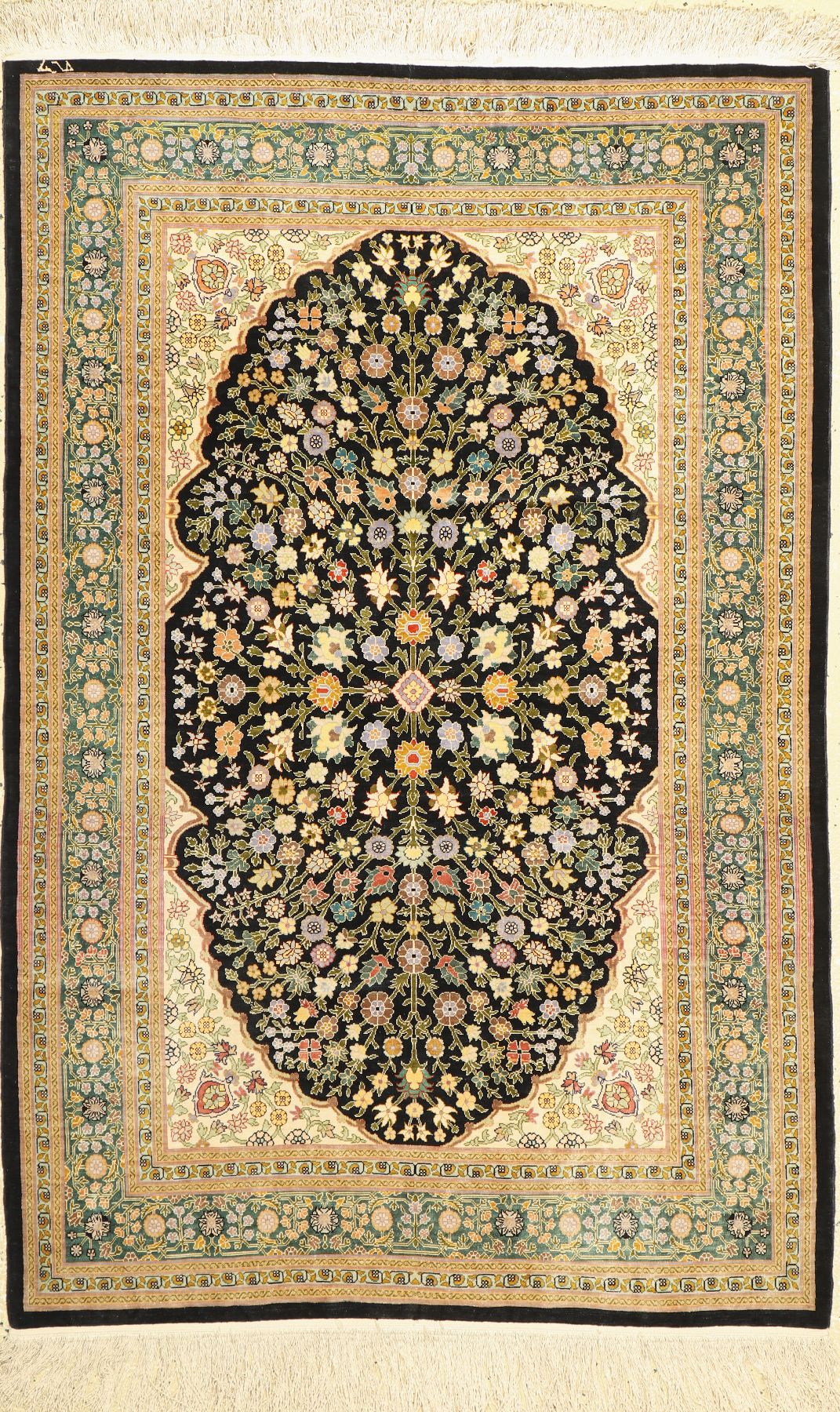 Hereke Seide fein, signiert, Türkei, ca. 50Jahre, reine Naturseide, ca. 133 x 90 cm, ca. 1,0 Mio. Kn/qm, EHZ: 2