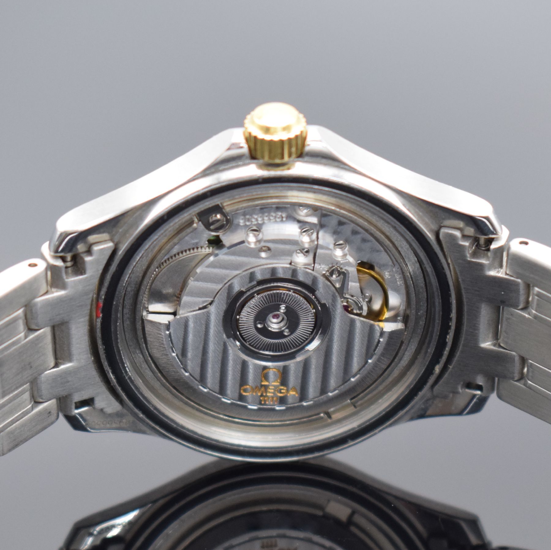 Detail f: OMEGA Seamaster Chronometer Herrenarmbanduhr in Stahl/Gold Referenz 196.1501, Schweiz um 1995, verkauft lt. beiliegender Garantiekarte am 7.12.2017, ...