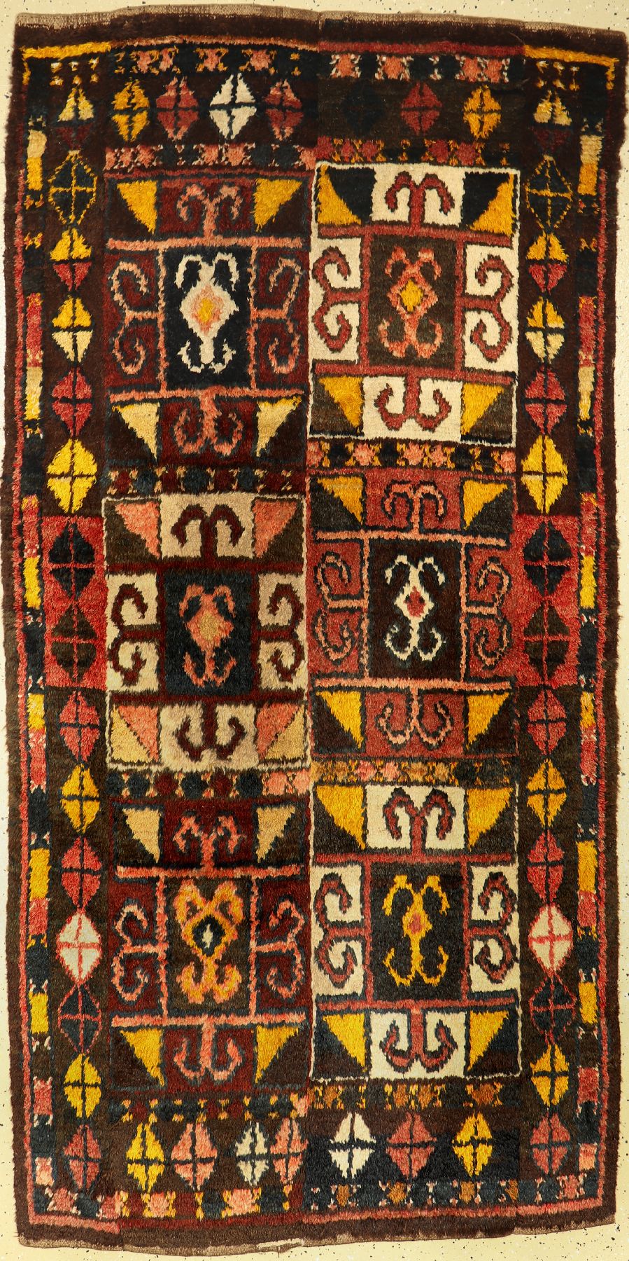 Dulchir(Schlafteppich), Uzbekistan, um 1900, Wolle auf Wolle, ca. 230 x 116 cm, (4 Bahnig), EHZ: 2(Paar kleine Löcher)