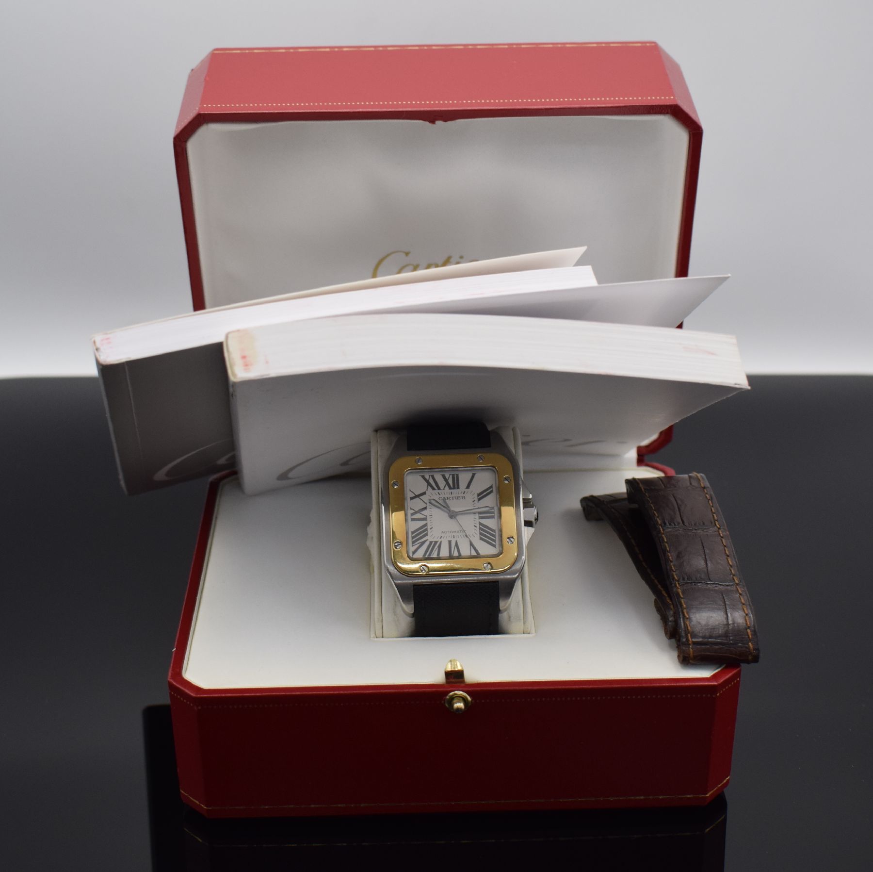 Detail f: CARTIER Santos 100 XL große Herrenarmbanduhr, Schweiz verk. lt. beil. Pap. 10/2005, Automatik, Ref. W20072X7, massives Geh. in Edelstahl/Gold komb. ...