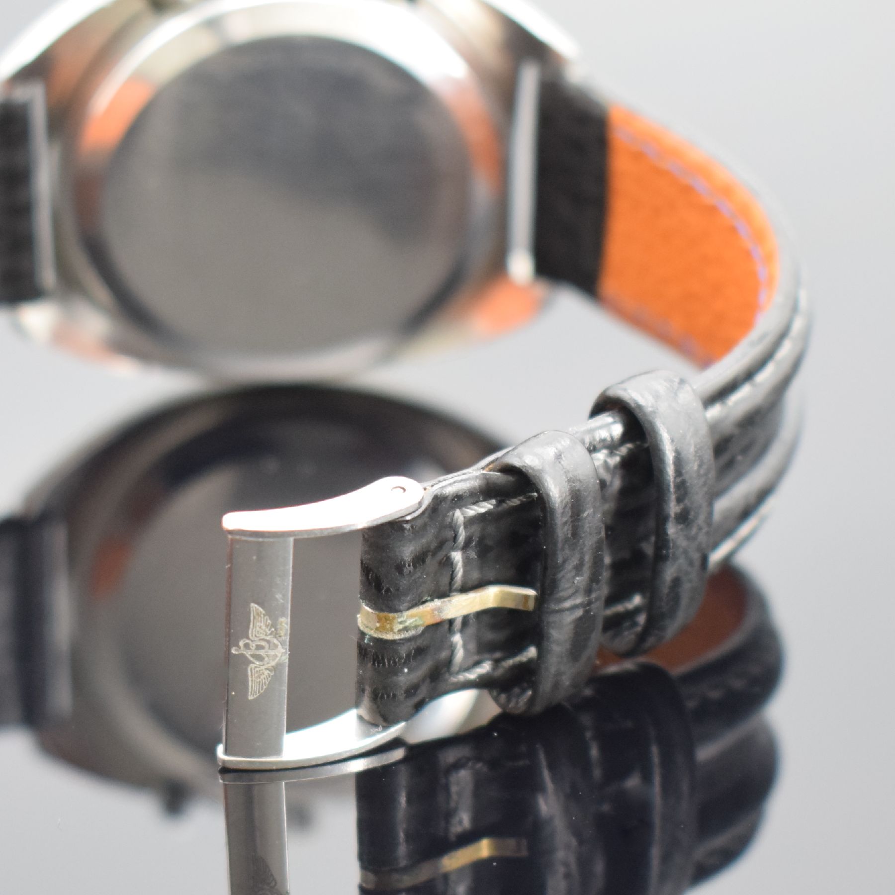 Detail c: BREITLING Datora Herrenarmbanduhr mit Chronograph in Stahl, Schweiz um 1973, Handaufzug, 2-teil. Geh., Boden aufgedr., neutr. Lederband m. orig. ...