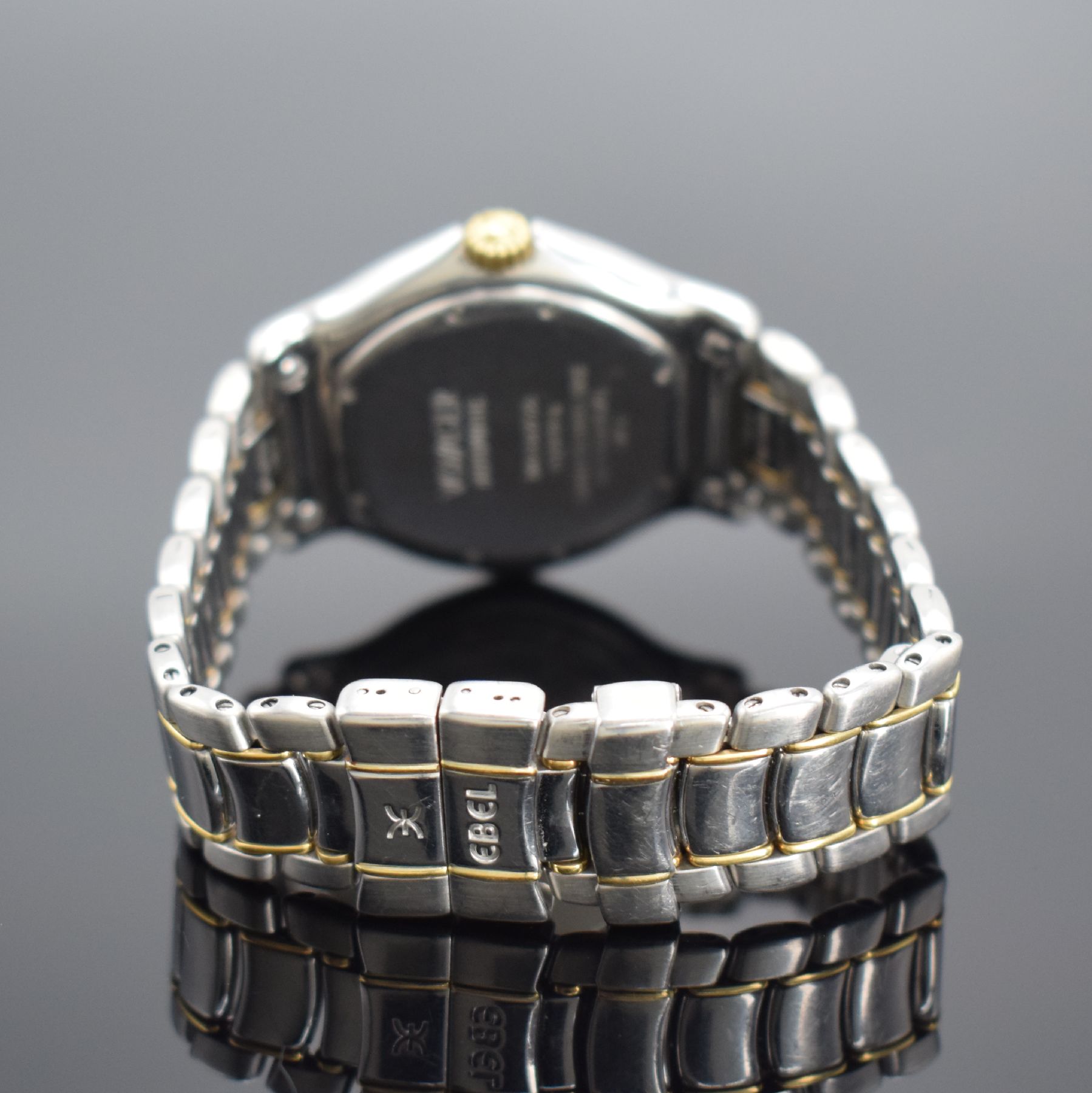 Detail c: EBEL Voyager Herrenarmbanduhr, Schweiz um 1990, Automatik, Ref. 1124913, Edelstahlgeh. inkl. orig. Gliederband m. Faltschl., Boden 8-fach verschr., ...
