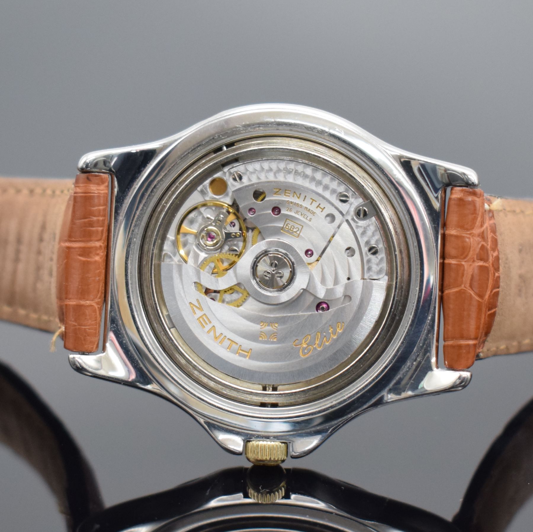 Detail h: ZENITH Elite GMT Herrenarmbanduhr in Stahl/Gold, Schweiz um 2000, Automatik, Ref. 90/410030 682, Boden aufgedr., orig. Lederband m. orig. Dornschl., ...