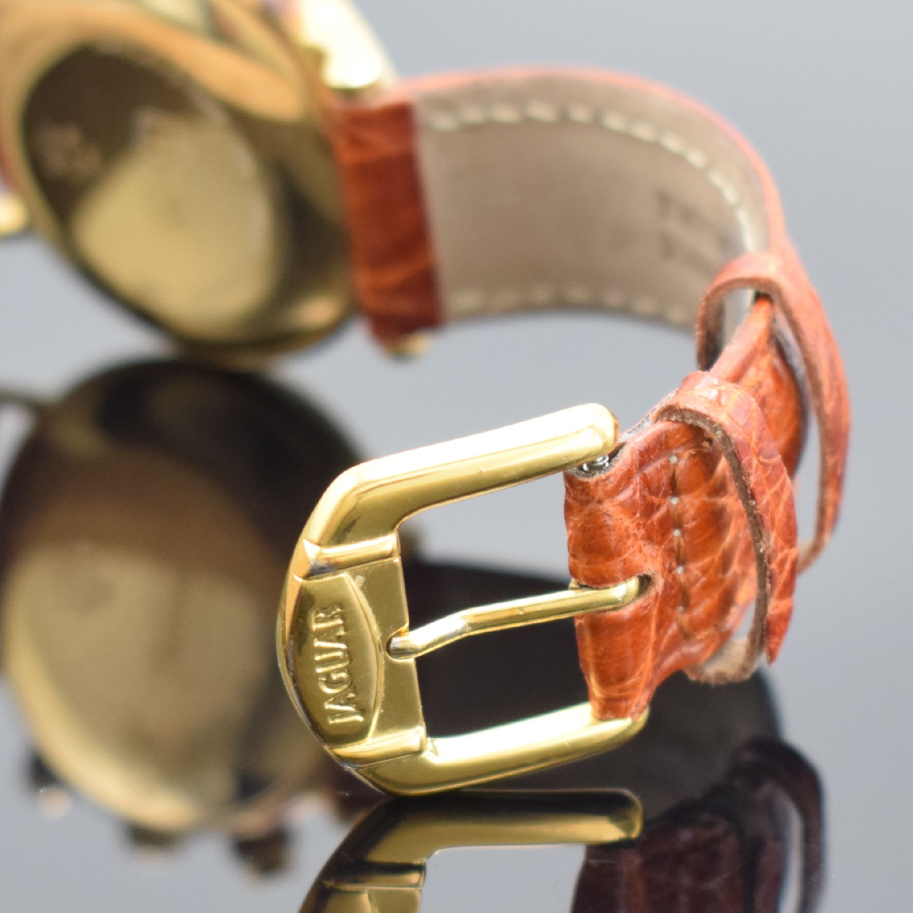 Detail c: JAGUAR Herrenchronograph in GG 750/000, Schweiz um 2000, Automatik, 2-teil. Gehäuse, Boden aufgedr., verg. Zifferbl. m. röm. Zahlen, Hilfszifferbl. ...