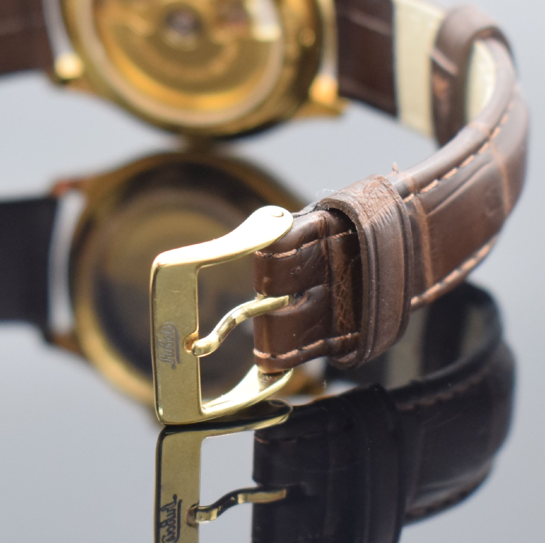 Detail c: PH. DU BOIS & FILS Herrenarmbanduhr in GG 750/000, Schweiz um 2005, Automatik, beids. vergl. Geh., Boden aufgedr., orig. Lederband m. orig. verg. ...