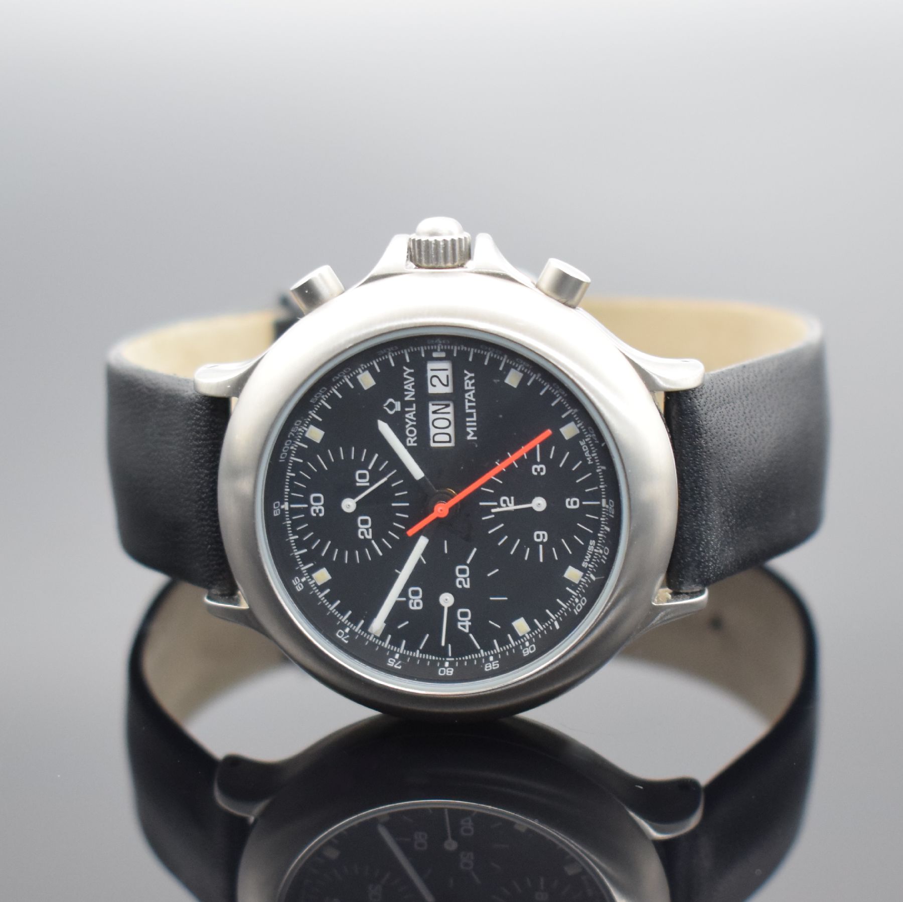 Detail b: ROYAL NAVY Military Herrenchronograph, Schweiz um 1995, Automatik, Edelstahlgeh., Boden aufgedr., schwarzes Zifferbl. m. Leuchtind., Leuchtzeiger, ...